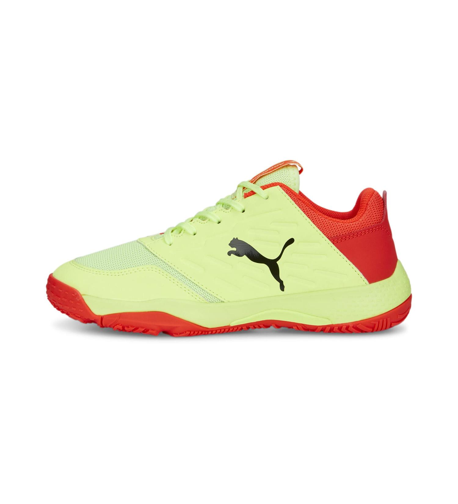 PUMA Unisex Kids Accelerate Turbo Jr II Handball Shoe - Fast Yellow/Red Blast - Size 33 EU - International Shipping Available - Buy Online on GoSupps.com