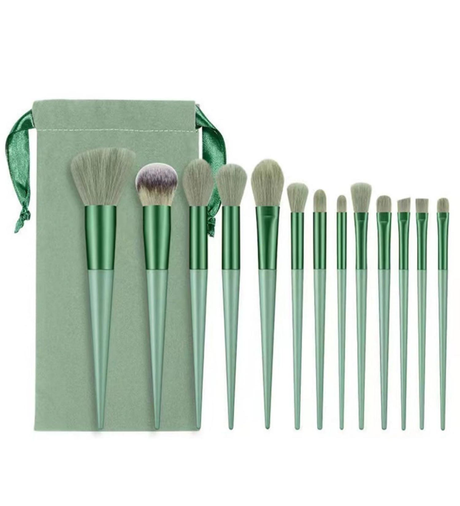 KARLOR Makeup Brush Set 13 Pieces Make Up Brush Set with Bag Professional Makeup Brush Set Makeup Brush Kit Makeup Brushes Foundation Brush Eyeshadow Brush Set Face Eye Blush Brushes - Buy Online on GoSupps.com