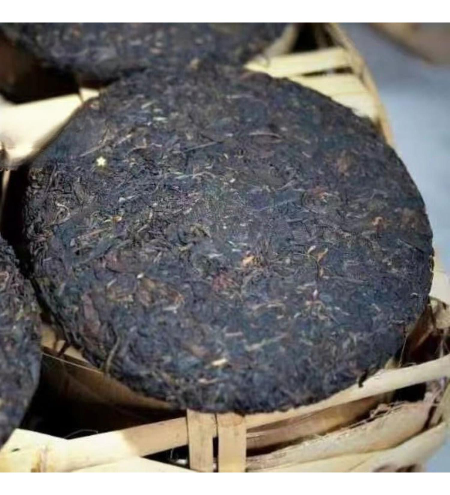 Pu-Erh tea early 90's Jiangchenghao Round Tea 357g Raw - Buy Online on GoSupps.com