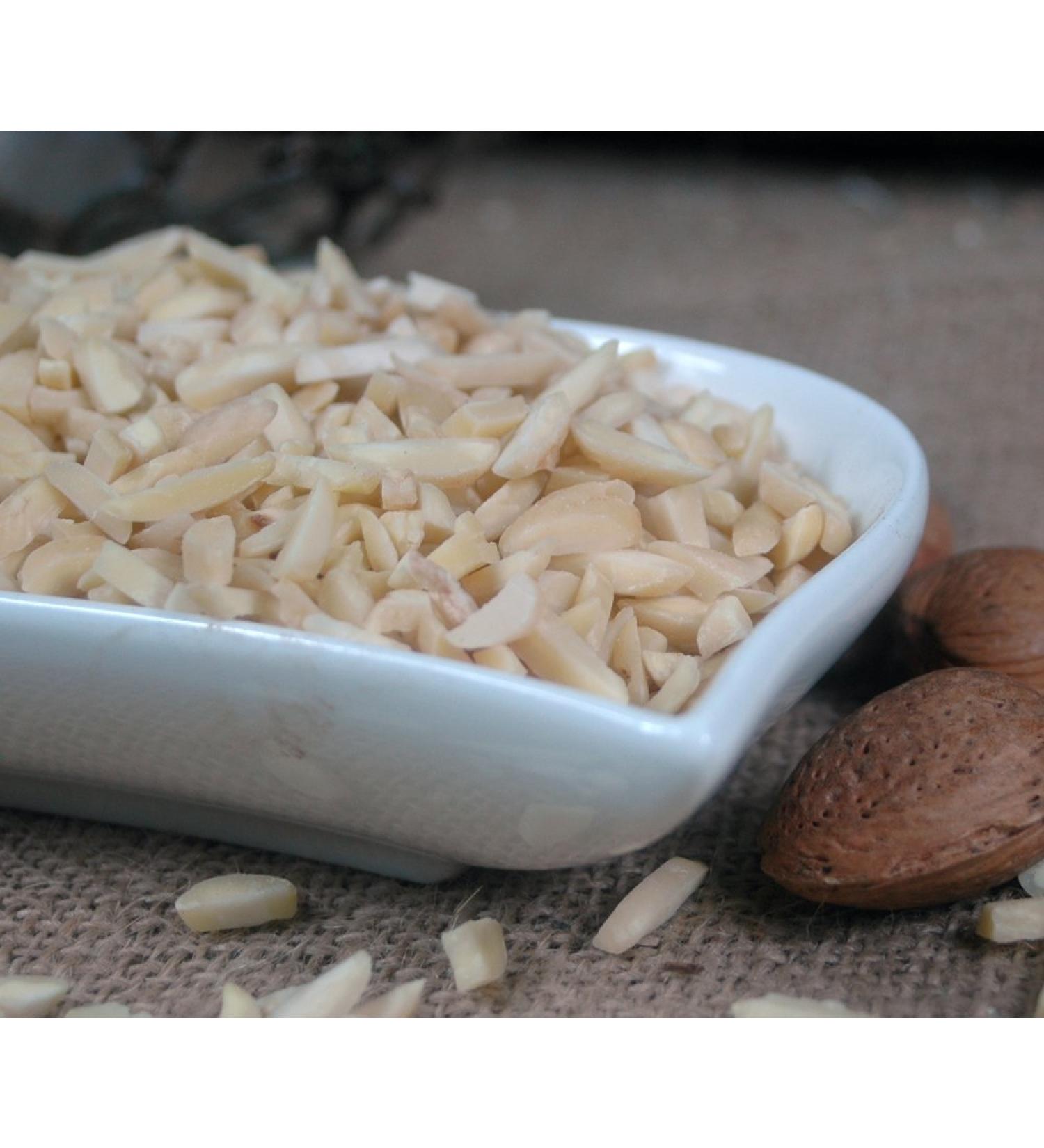 Naturix24 Naturix24 Embroidered Almonds - 500g