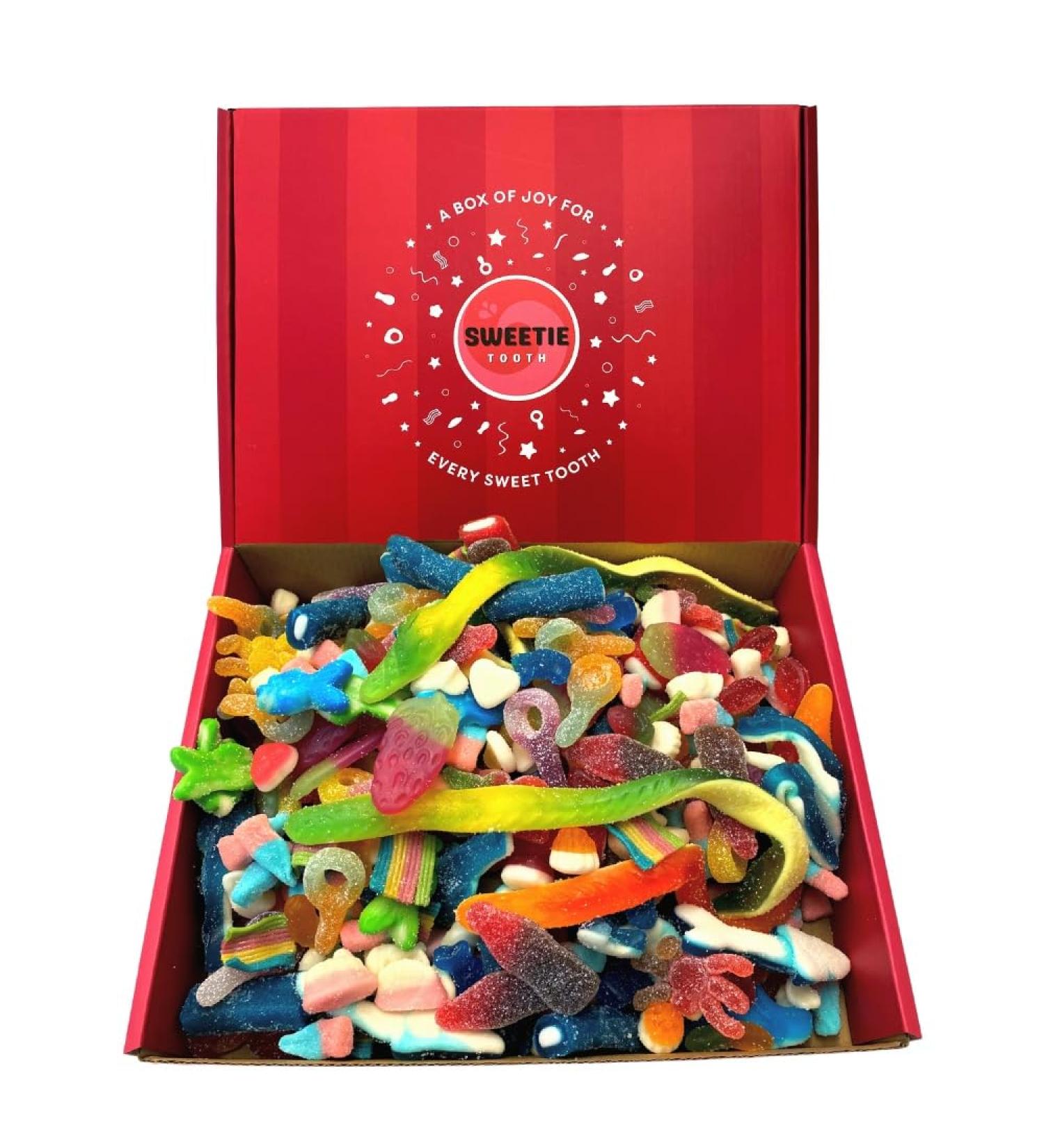 Sweetie Tooth Premium Random Pick & Mix 1kg Hamper Gift Box - Random Pick & Mix Sweets for Christmas Valentines Birthday Easter Kids Thank You Congratulations - Buy Online on GoSupps.com