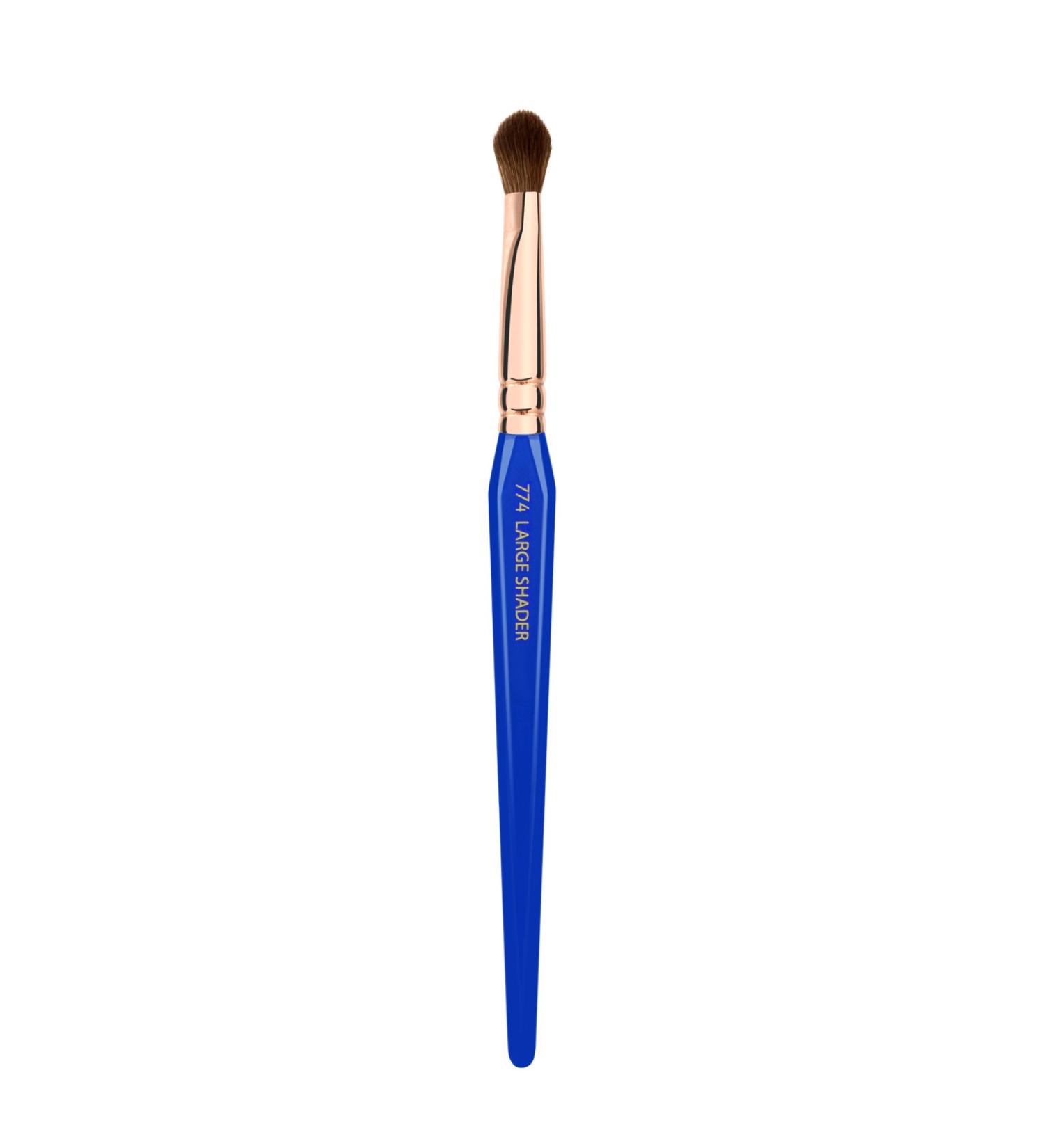 Buy Bdellium Tools Golden Triangle 774 Large Shader Makeup Brush - Vegan Synthetic Fibers for Eyeshadow Blending - Blue 1pc | International Shipping Available - Buy Online on GoSupps.com