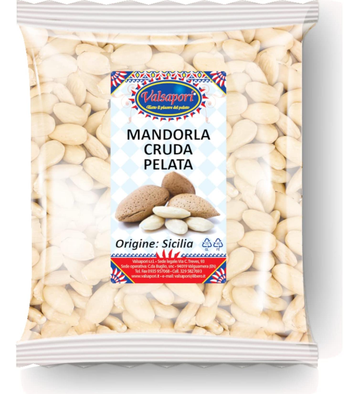  HOME LINE Valsapori - RAW ALMONDS Peeled and peeled - 1kg envelope - Origin: Sicily | Raw Italian almond unroasted - Whole peeled almond Dried fruit snack Rich in fiber and vitamins - Buy Online on GoSupps.com
