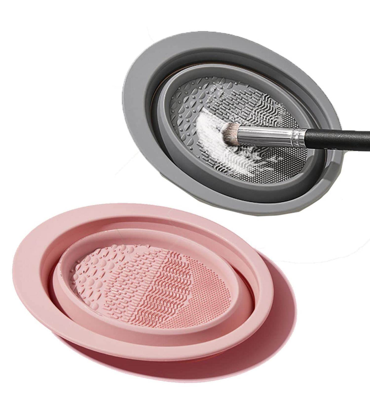 2 Piece Foldable Silicone Brush Cleaning Pad Set - Portable Tool for Makeup Brushes Sponges & Powders (Pink & Gray) - International Shipping Available - Buy Online on GoSupps.com
