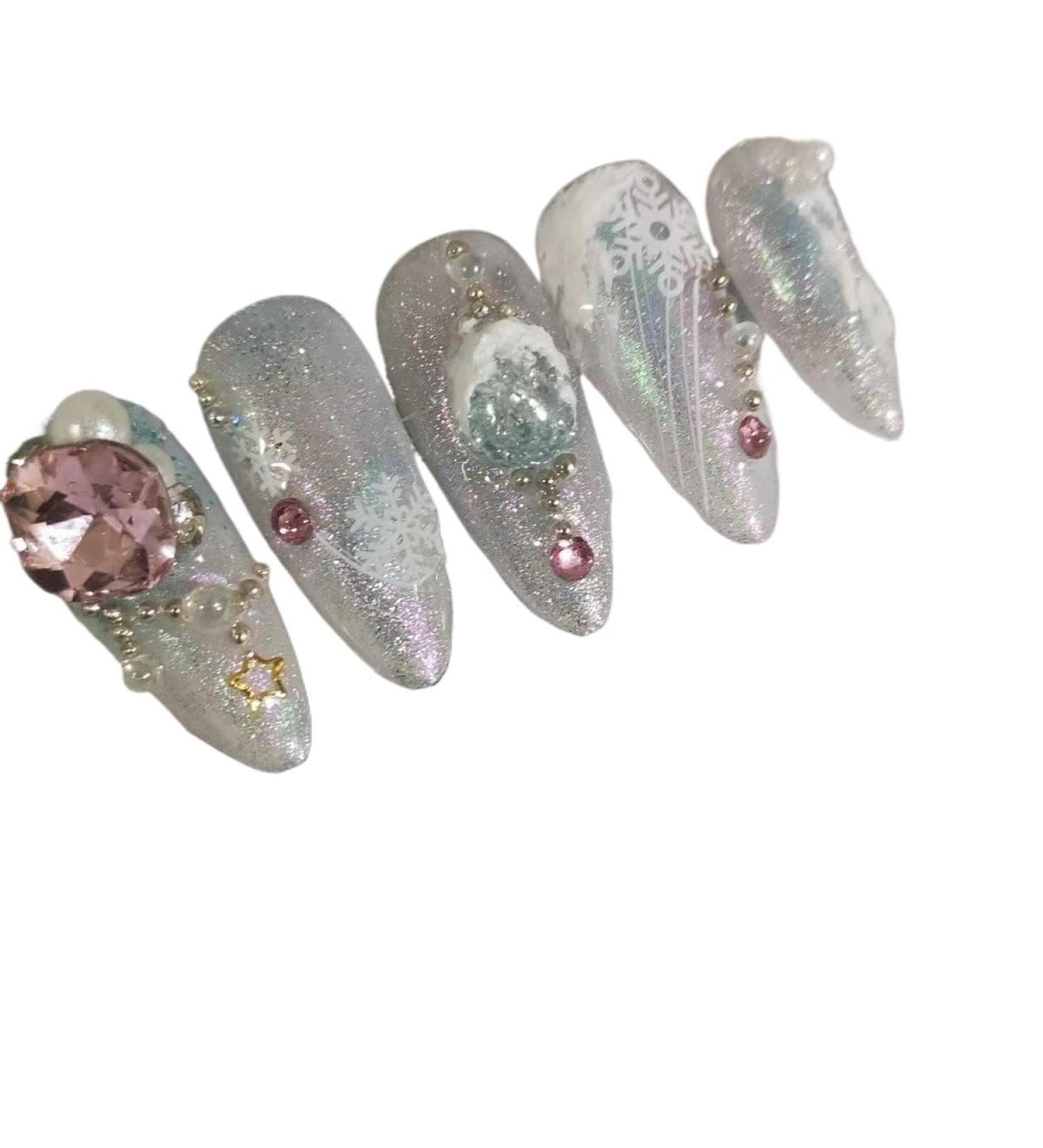 Temperament-enhancing manicure hand-wearing armor snowflake dancing in winter snowflake wearing armor Christmas wearing armor(S) - Buy Online on GoSupps.com