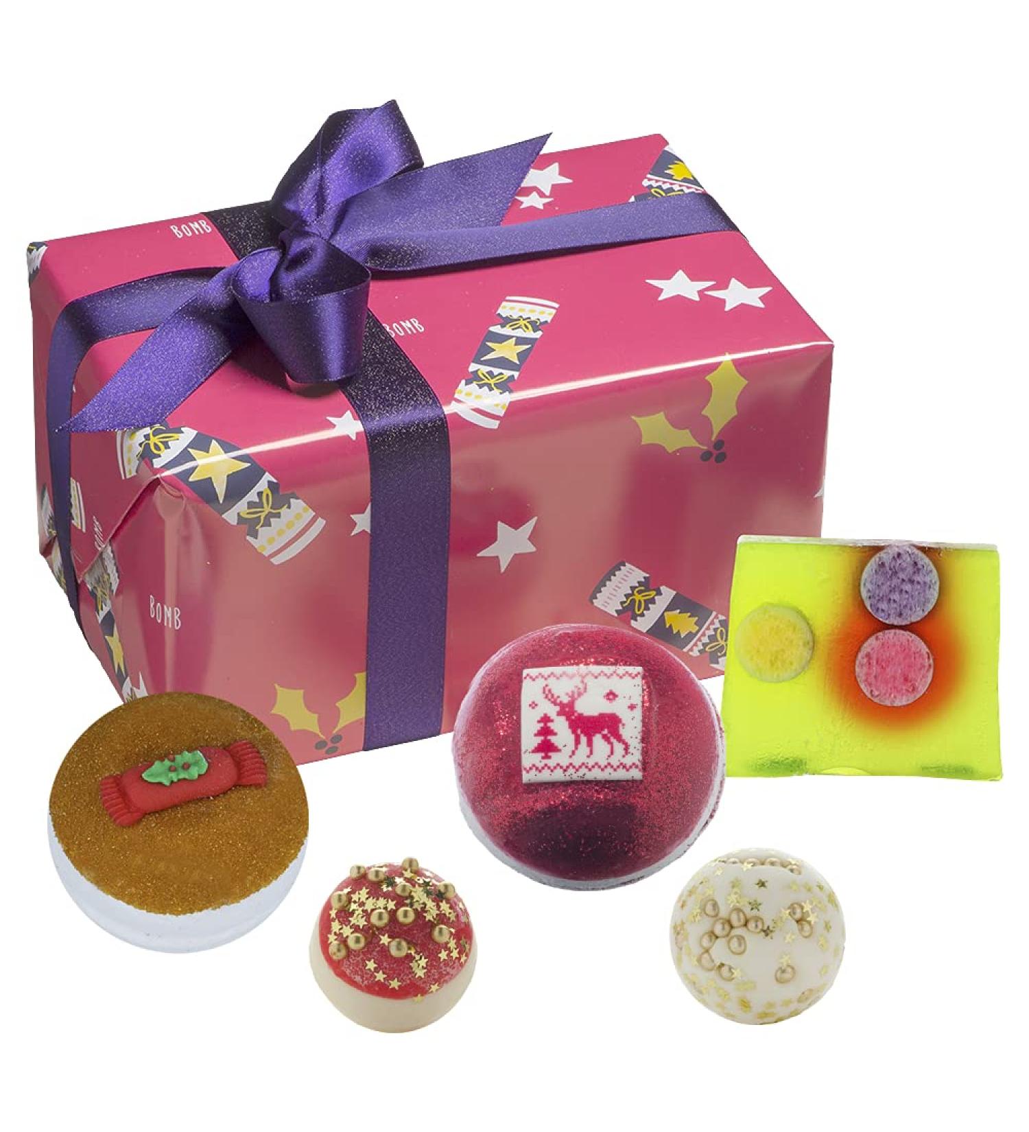 Buy Bomb Cosmetics Crackerlackin' Handmade Bath & Body Gift Pack - 5 Pieces 500g | International Shipping Available - Buy Online on GoSupps.com