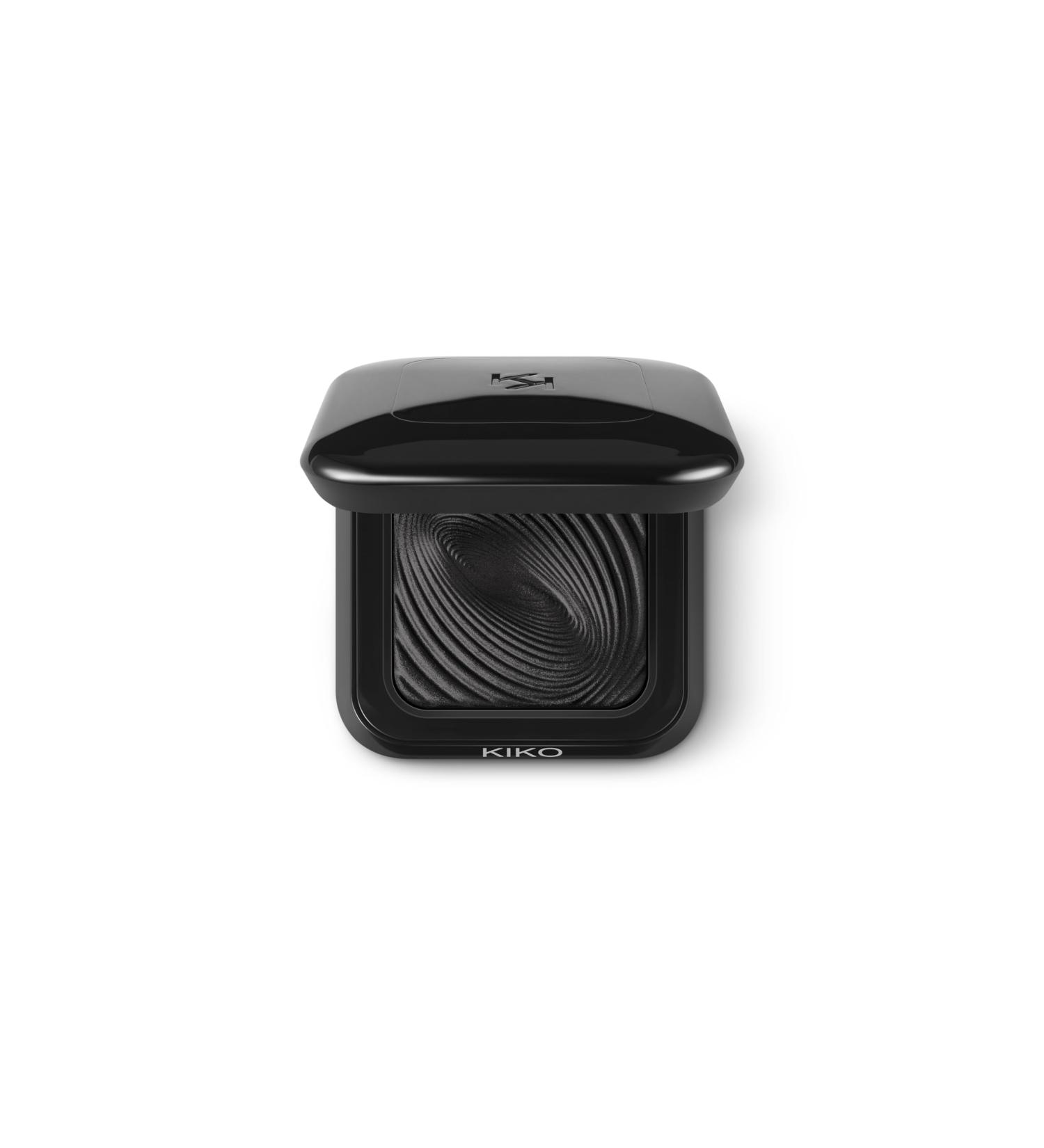 Kiko MILANO New Water Eyeshadow 22 - Instant Colour Black Eyeshadow for Wet & Dry Use | International Shipping Available - Buy Online on GoSupps.com