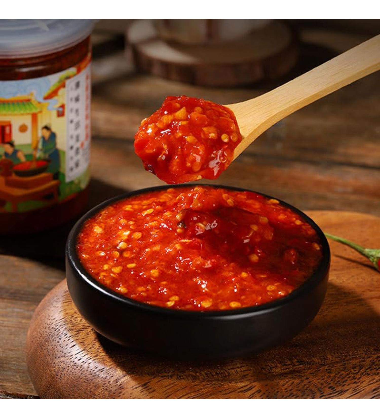 Garlic and chili sauce 200g/can handmade chili sauce in China main course and side dishes rice toppings ready to eat food special spicy chili sauce black bean sauce (2 cans) - Buy Online on GoSupps.com