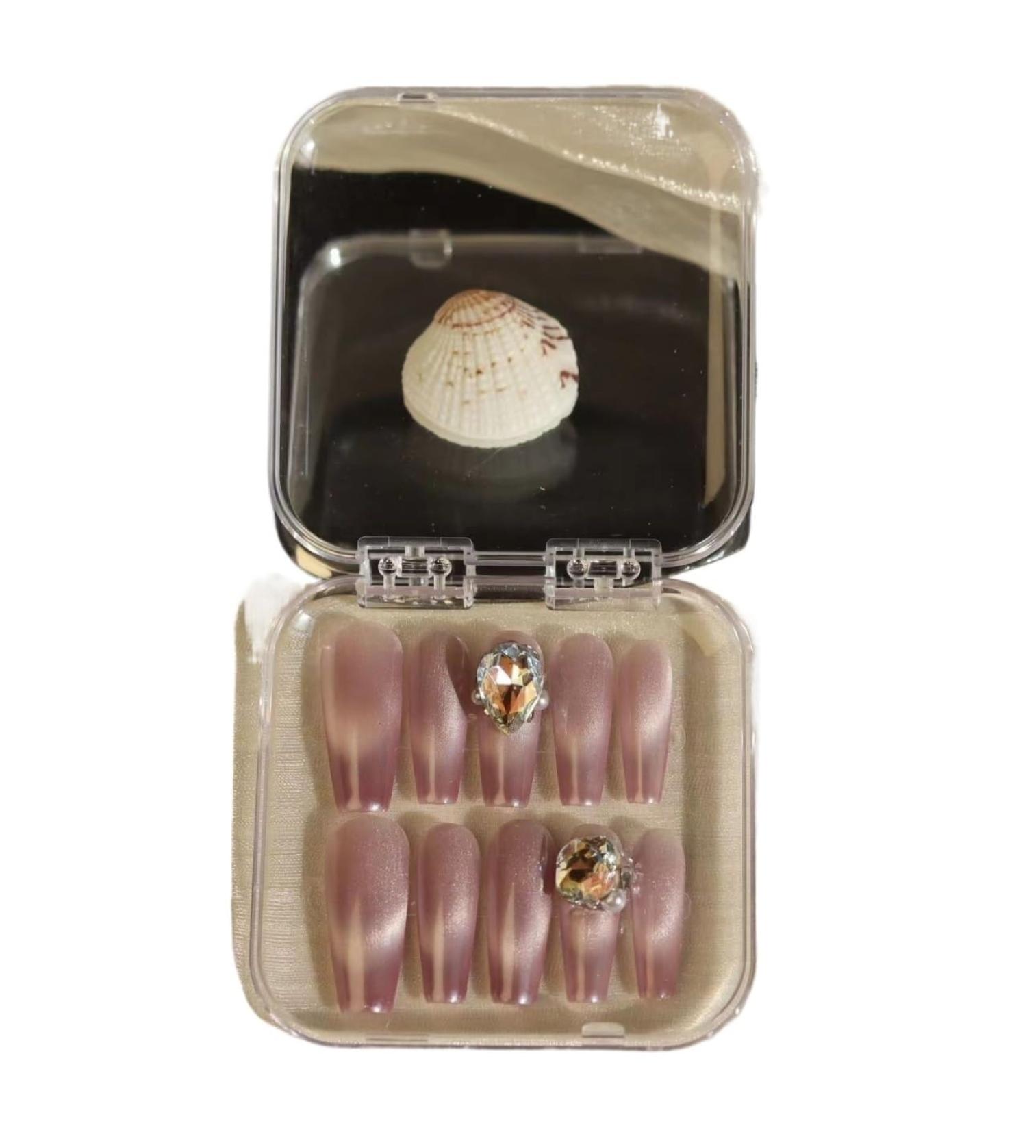 Temperament-enhancing manicure pink cat's eye hand-wearing a distant light with the same paragraph.(S)