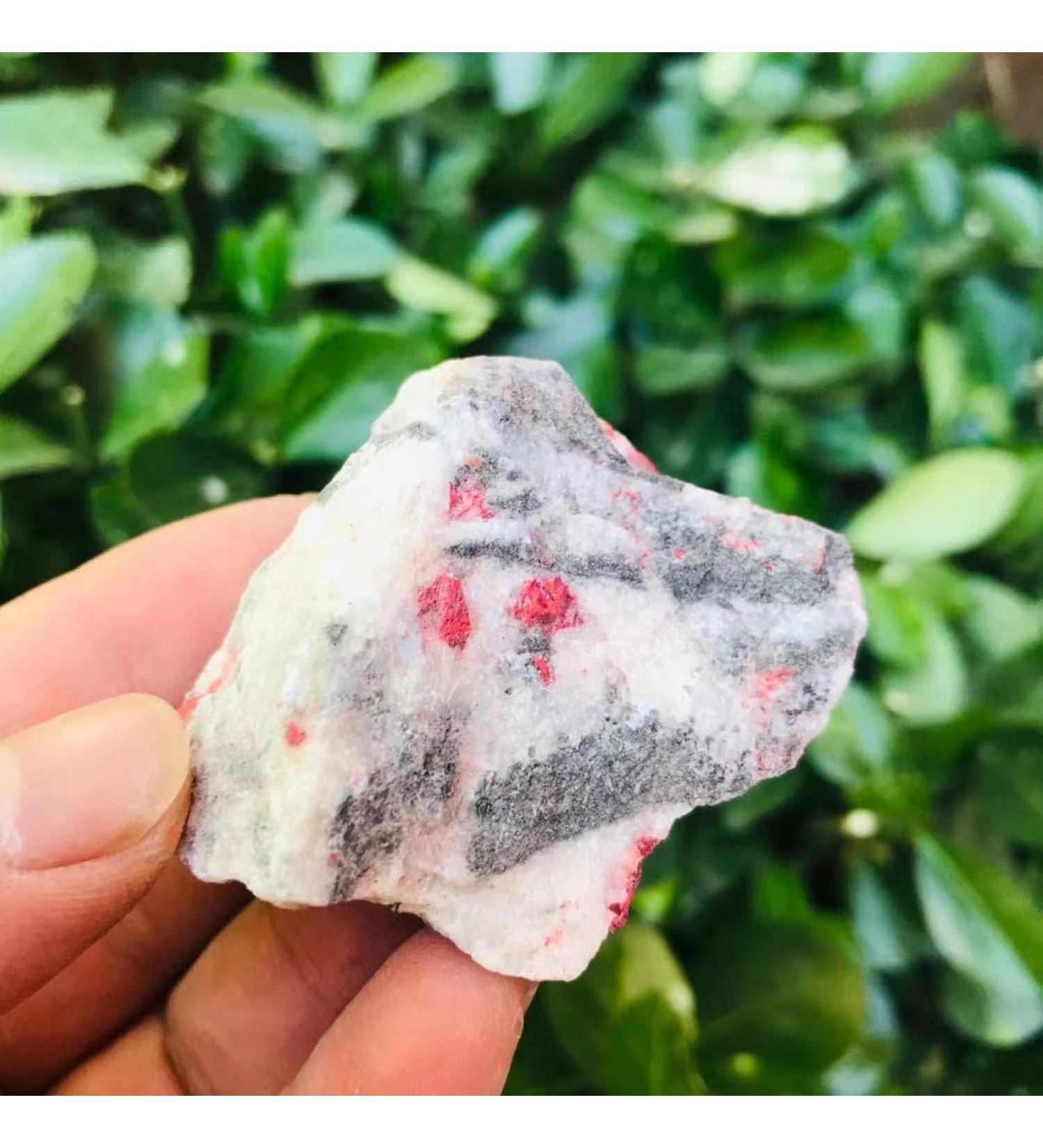 Aura Crystal 1pc 20g-90g Natural Cinnabar Crystal Stone Crystal Stone Mineral Specimen (Size : 1PC 42g-50g) - Buy Online on GoSupps.com