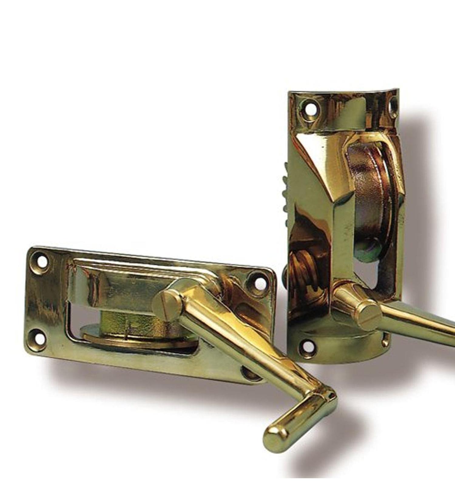 BSN Sports Round Post Brass Winder Unit