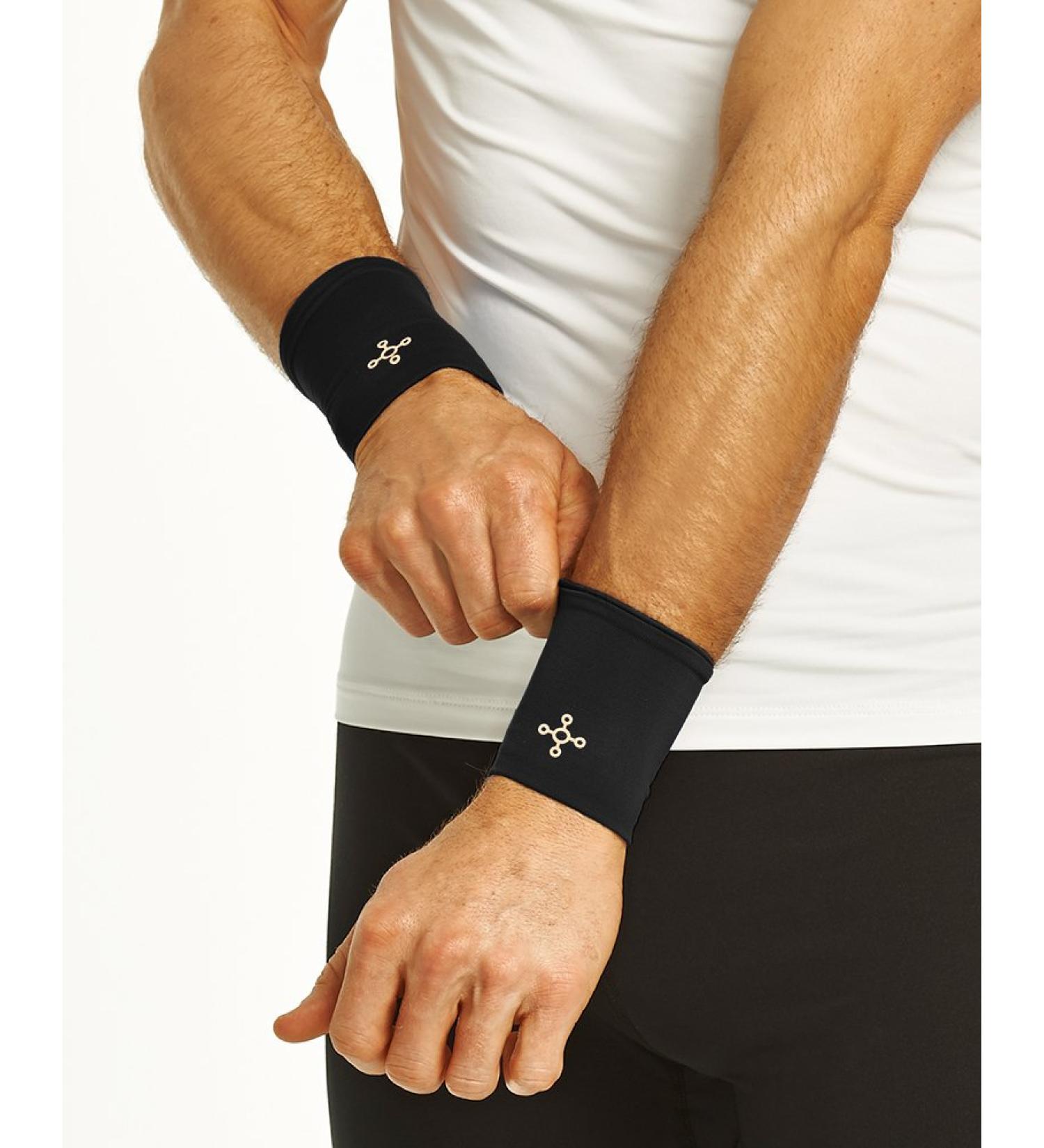 Tommie Copper Men's Recovery Affinity Wrist Sleeve Black Medium