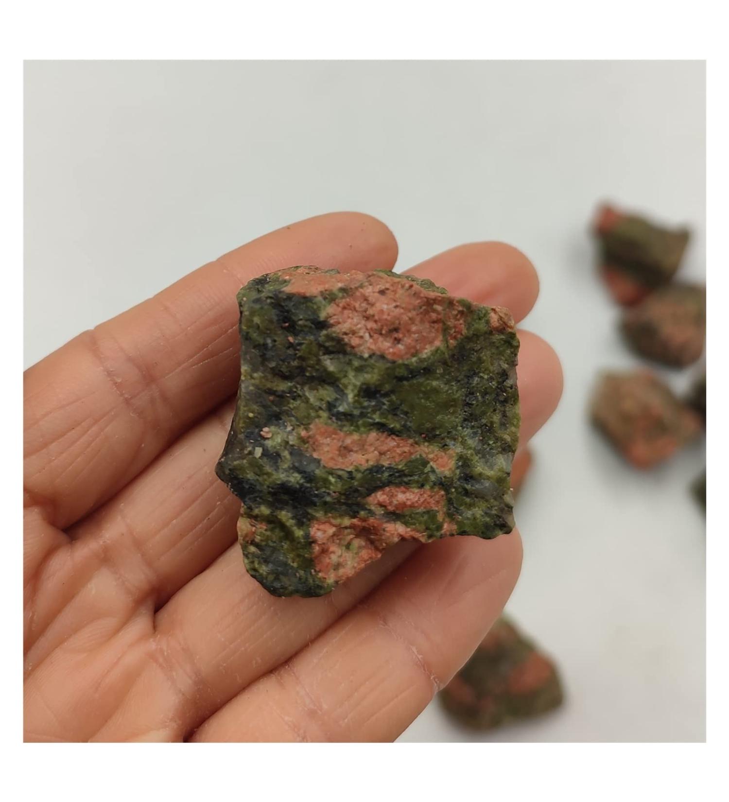 Feng Shui Decorate 1pc Natural Rough Gemstone Specimen Crystal Reiki Loose Irregular Shaped Raw Ward Off Evil Spirits Classical Raw Rough Natural Lucky Jewelry Stone Possesses Piedras decorati ERTEYIN 1pc 20-40mm Random - Buy Online on GoSupps.com