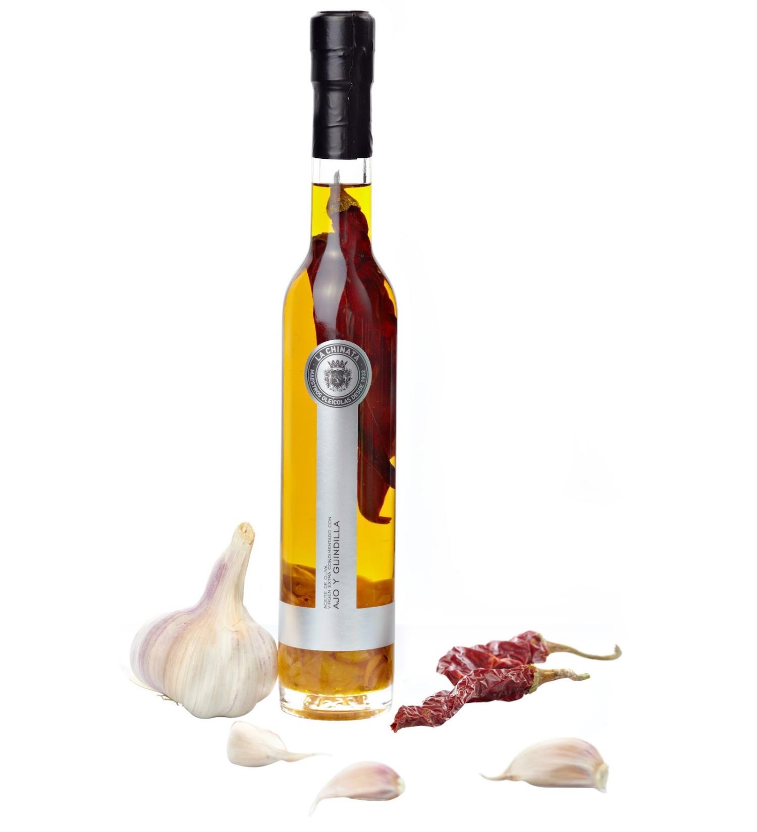 Garlic and Chilli Flavoured Extra Virgin Olive Oil by La Chinata