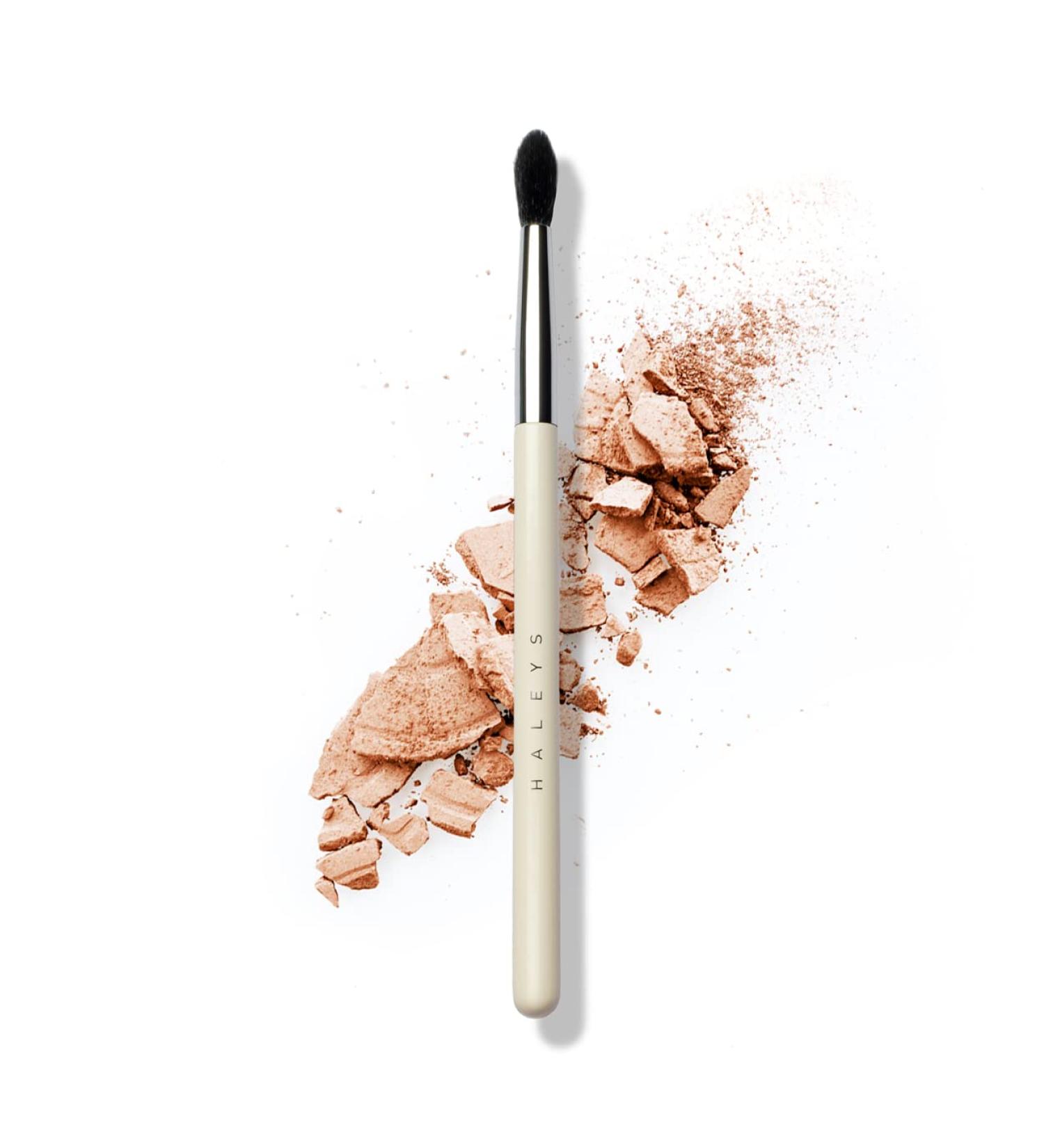HALEYS Crease Eyeshadow Brush - Medium Fluffy Tapered Makeup Tool for Seamless Blending | Vegan High-End Synthetic Bristles | Perfect for Cream & Powder - Buy Online on GoSupps.com