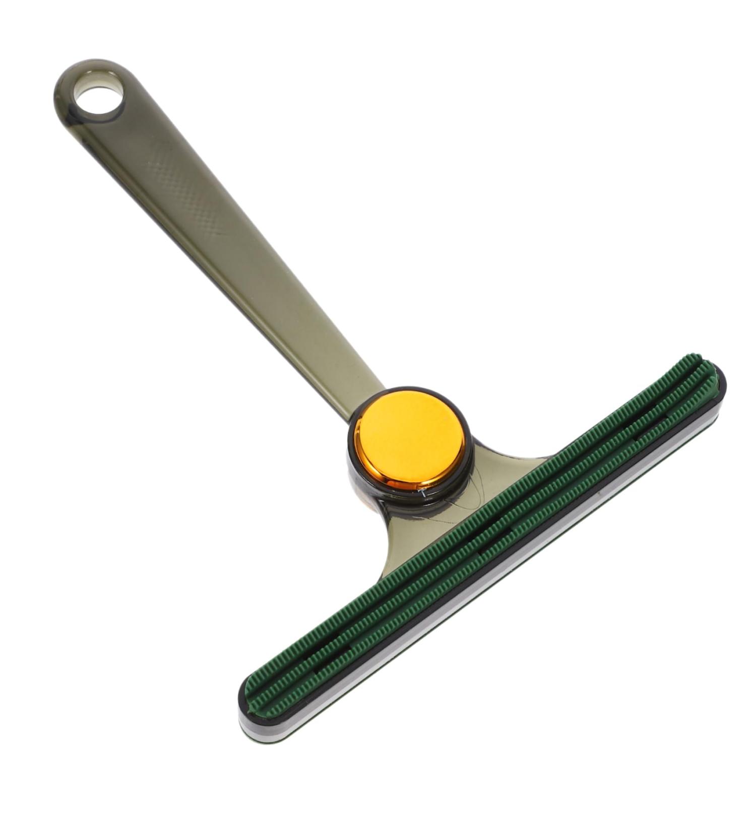 Scraper Lint Remover | Effective Sweater Pilling & Fuzz Removal Tool | Reusable Fabric Shaving Brush (Green 14.5x12x1.8cm) - Shop Internationally - Buy Online on GoSupps.com