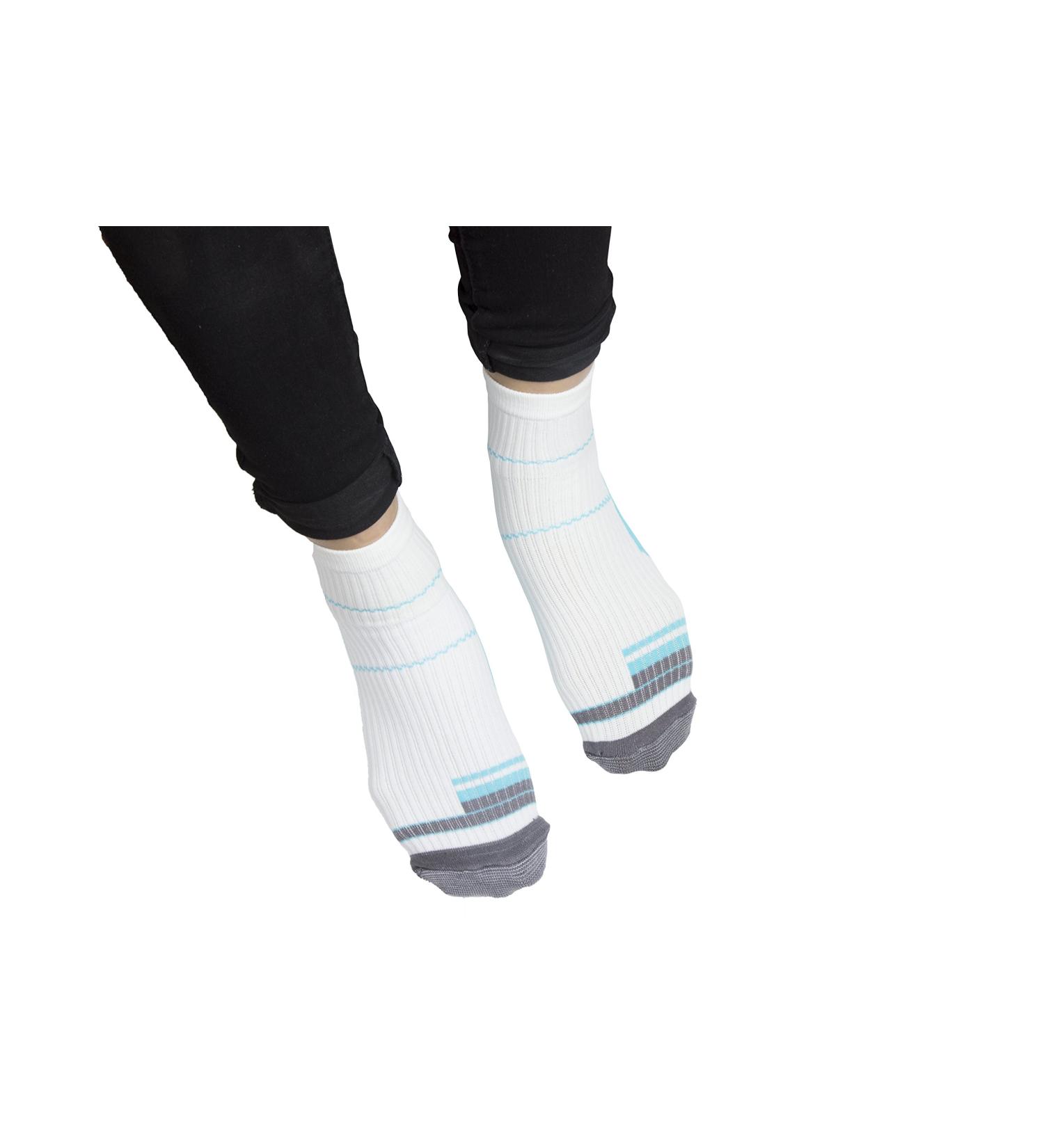 Compression socks for sports training and better circulation 7-12 UK White