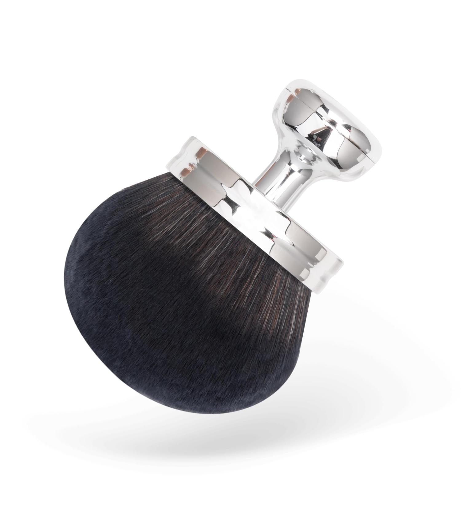 Blend & Blur Extra Large Body Makeup Brush for Self Tanner & Bronzer | 3-Inch Oval Kabuki Brush with Drawstring Bag - Perfect for Flawless Leg Makeup | International Shipping Available - Buy Online on GoSupps.com