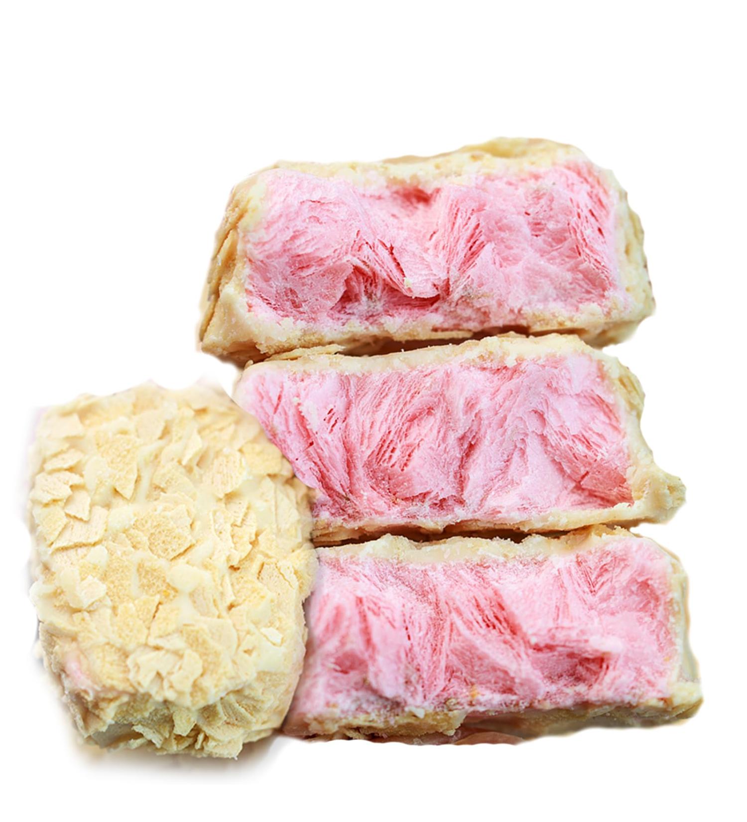 Freeze dried strawberry yogurt chunks 75g strawberry oatmeal crispy strawberry flavored milk oatmeal crispy packaged small snacks for leisure - Buy Online on GoSupps.com