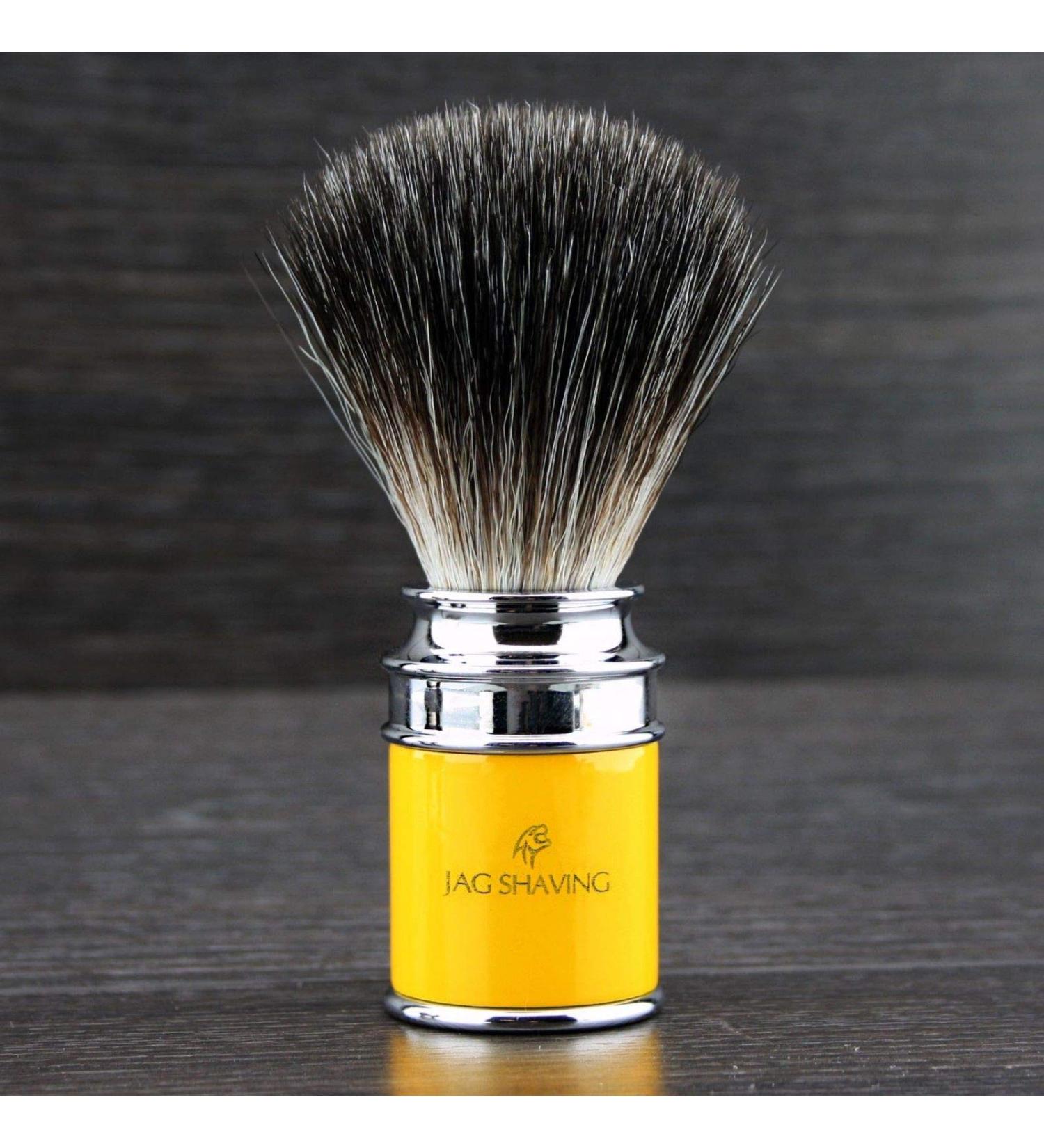 100% environmentally friendly synthetic hair made of shaving brush for men with a yellow synthetic resin handle.Light.Comes in a designer box perfect for everyday use.