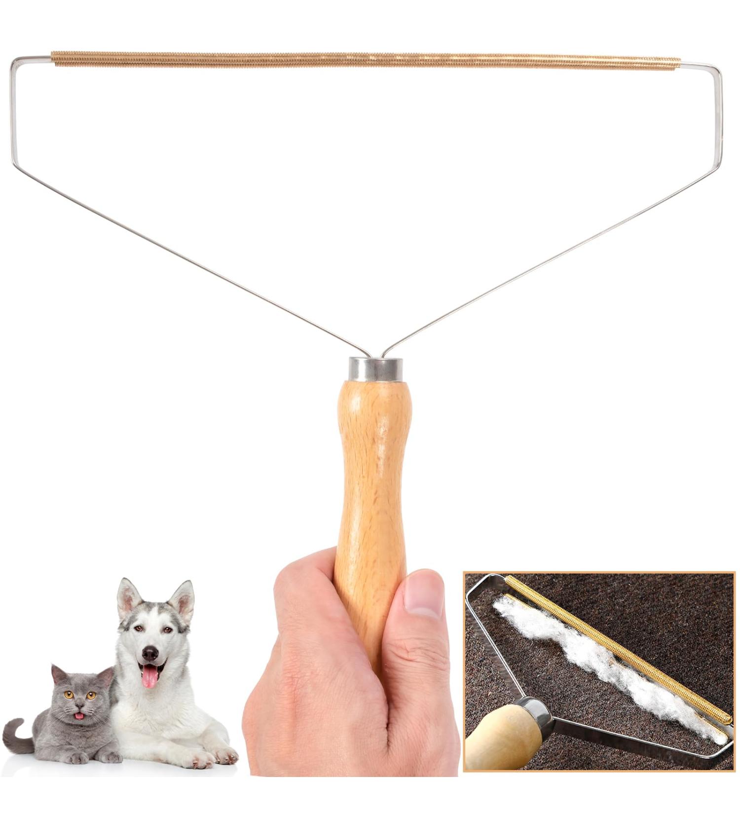 Large 9 X 10 Inch Carpet Rake Pet Hair Remover Tool - Pro Lint Remover UK for Sofa, Furniture & Stairs - Buy Online on GoSupps.com