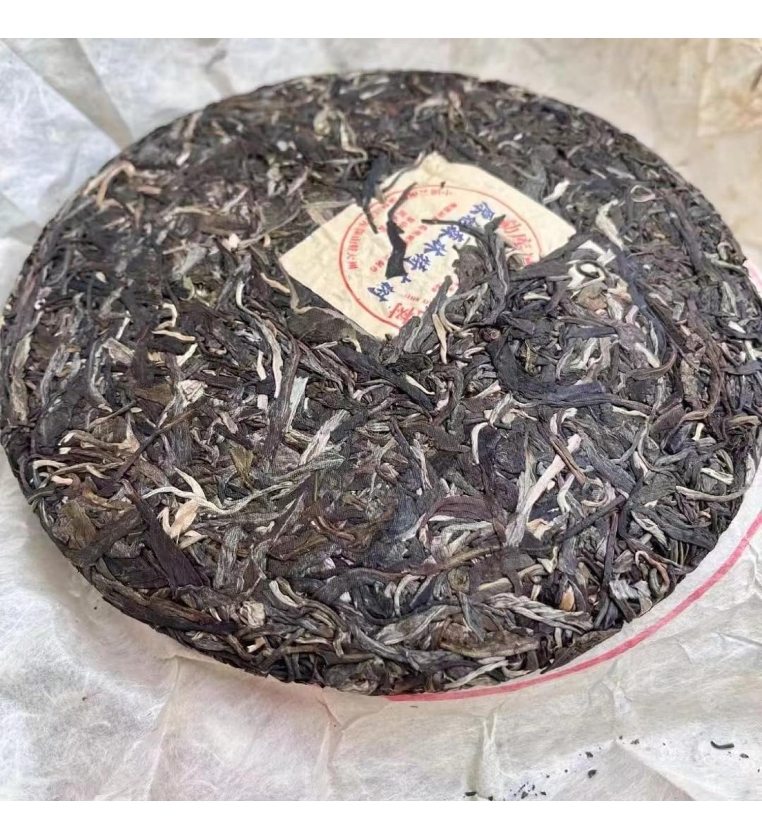 Pu-erh tea 2018 Mengku virgin forest extra large tree 357g Raw - Buy Online on GoSupps.com