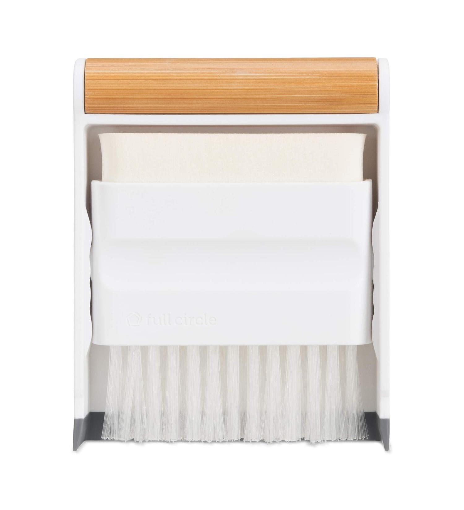 Full Circle Shave The Day Beard Trimmer Cleaning Kit - Premium Grooming for a Perfect Beard | International Shipping Available - Buy Online on GoSupps.com