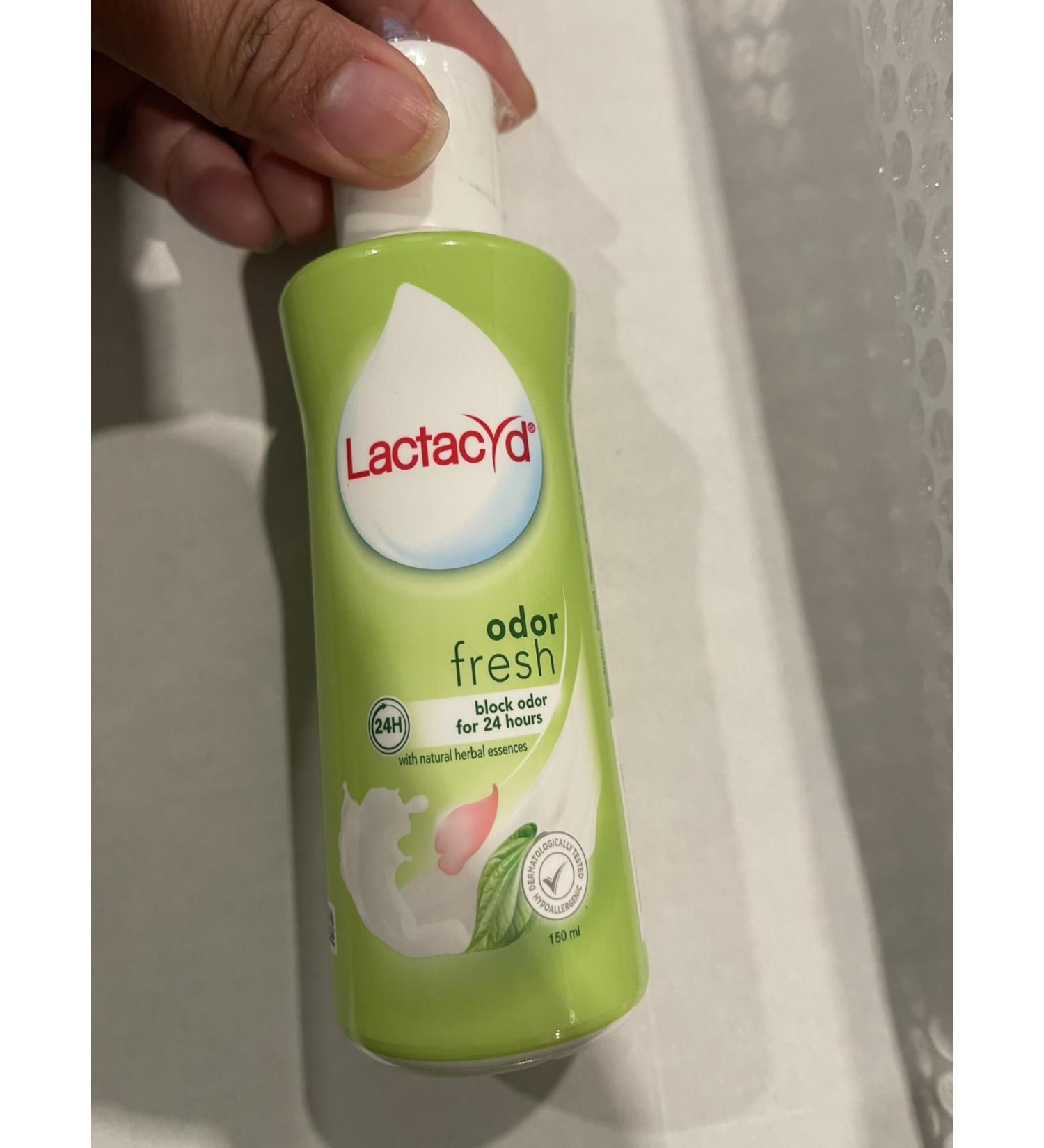 Buy Daily Feminine Wash 150ml - Herbal Formula for Gentle Cleanse & 24 Hour Odor Protection | International Shipping Available - Buy Online on GoSupps.com