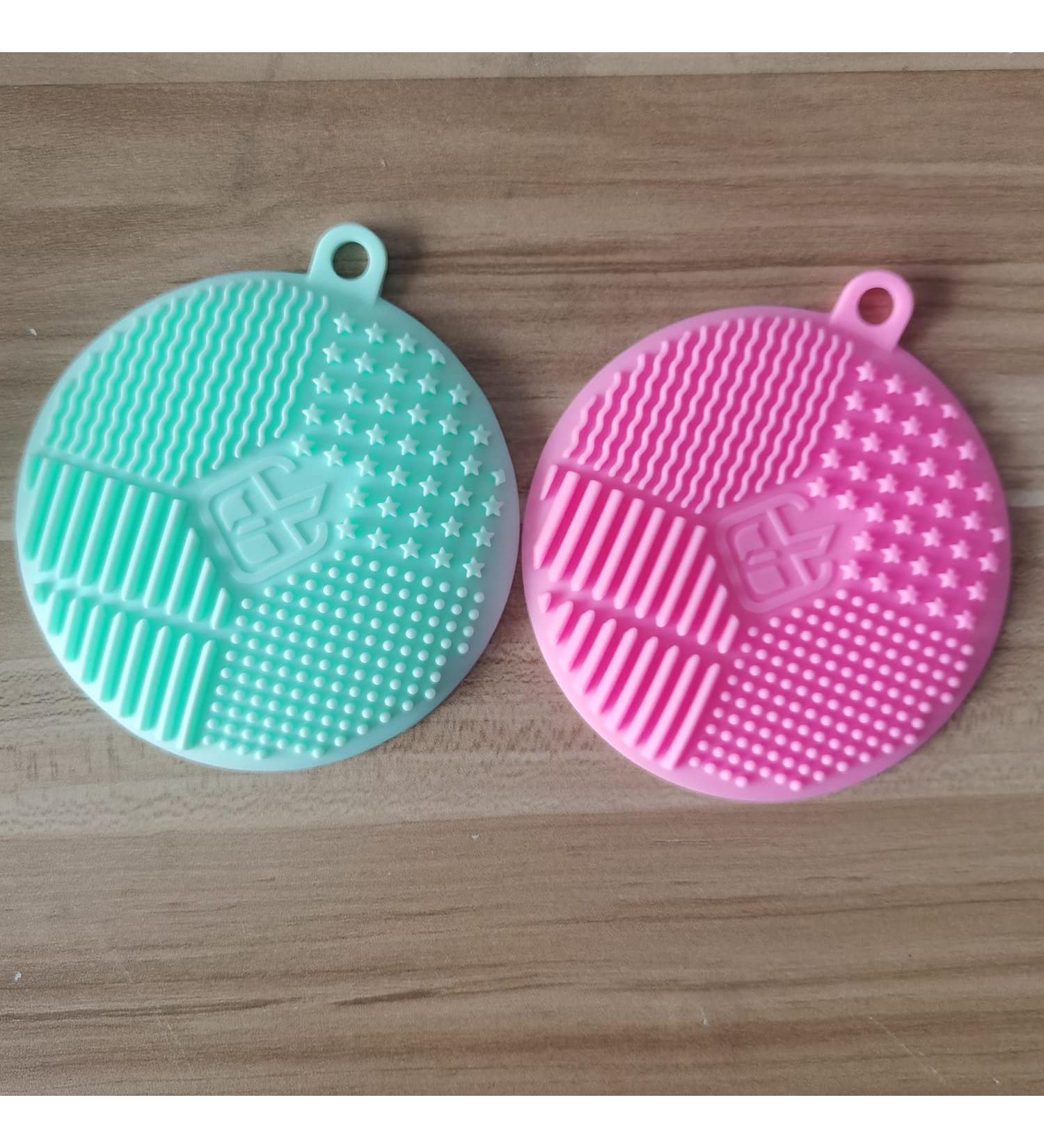 Makeup Brush Cleaning Pad Brush Cleaning Mat Silicone Makeup Cleaning Brush Scrubber Mat Cosmetic Brush Cleaner with Suction Cup for Valentines Day (Green & Pink)