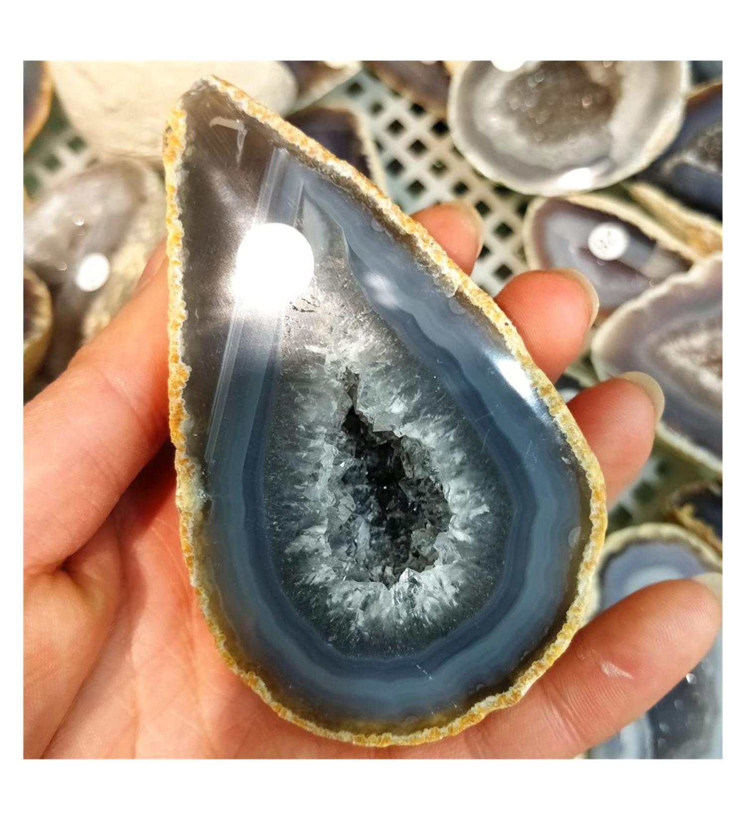 Natural Crystal Rough Natural Original Raw Agate Crystal Geode Cutting Hole Feng Shui Decor Stone Specimen Craft Collectibles Decoration (Size : 200-250g a Piece) - Buy Online on GoSupps.com