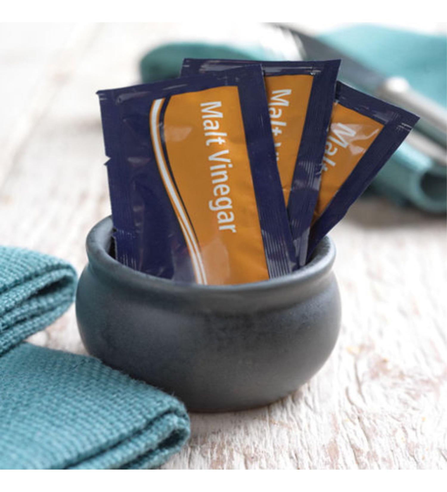 Malt Vinegar Sachets (200x6g). Ideal forfish and chips