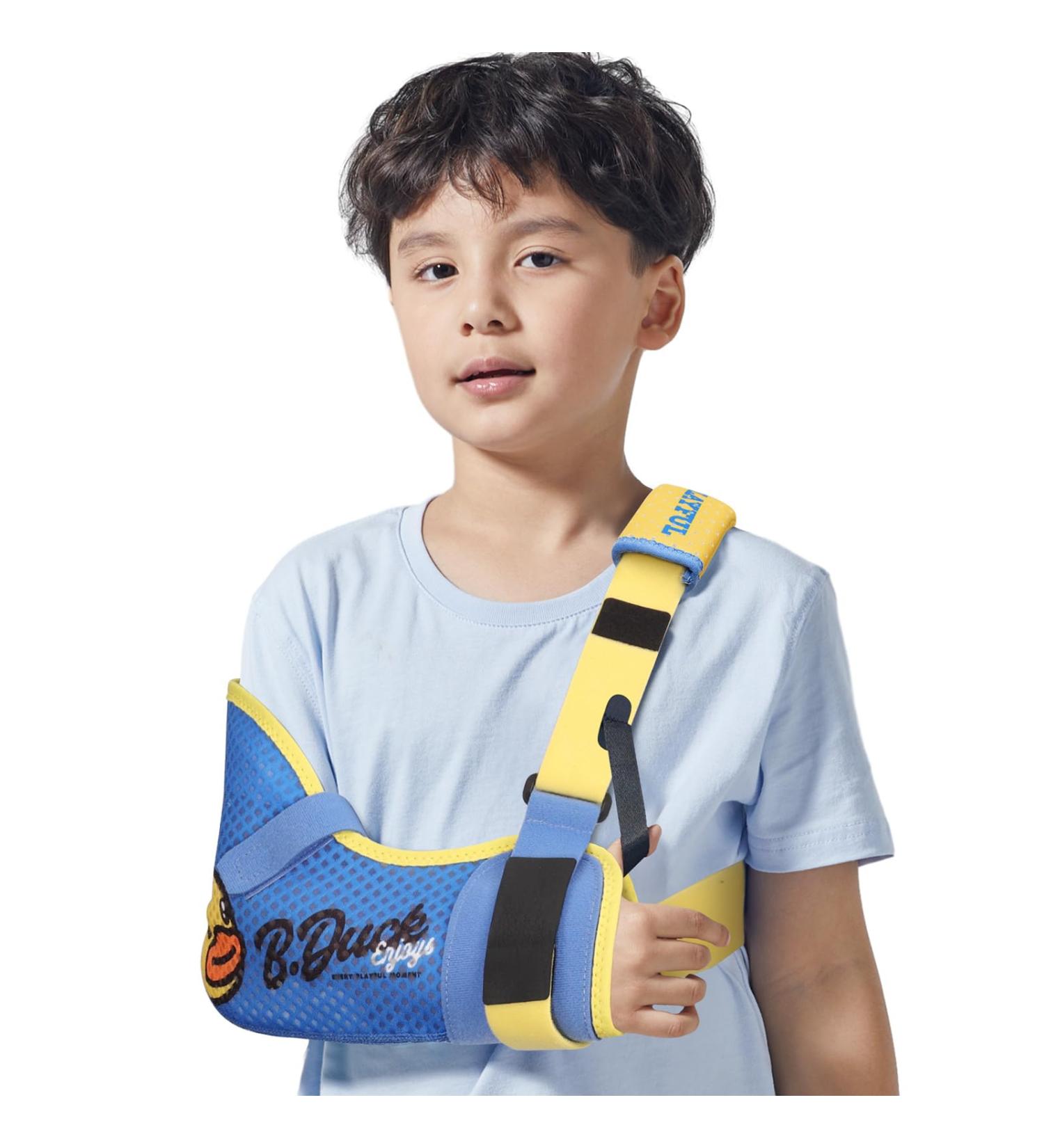 Velpeau Arm Sling for Kids - Breathable Shoulder Immobilizer with Waist Strap | Sponge Filled Support Brace (Right XS: 22.5 -26 ) - Duck Print Design - Buy Online on GoSupps.com
