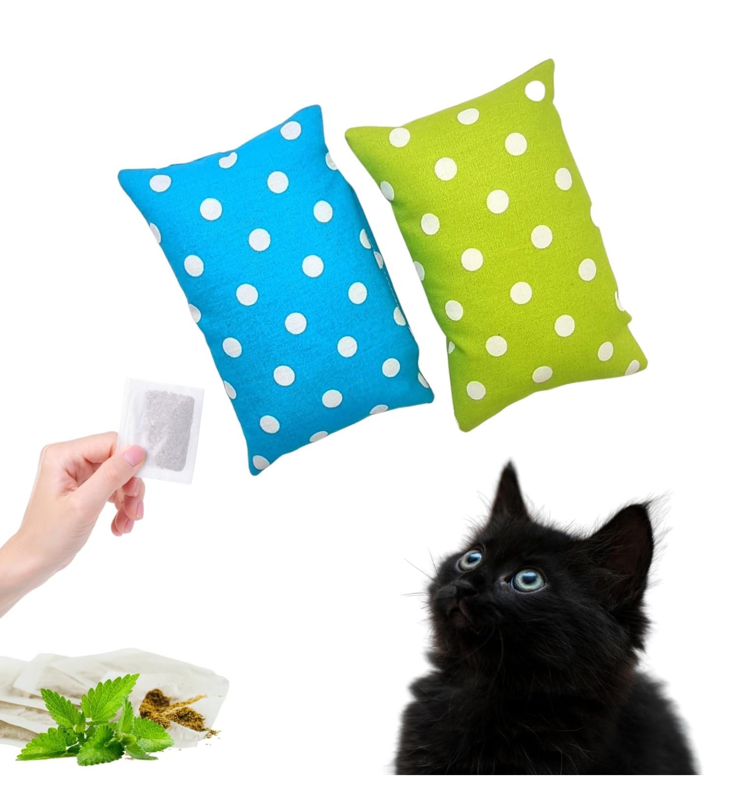 Snoozycat Refillable Catnip - 2pc Handmade Cotton Pads with 100% Organic Catnip - Washable & Refillable Cat Toys - Buy Online on GoSupps.com