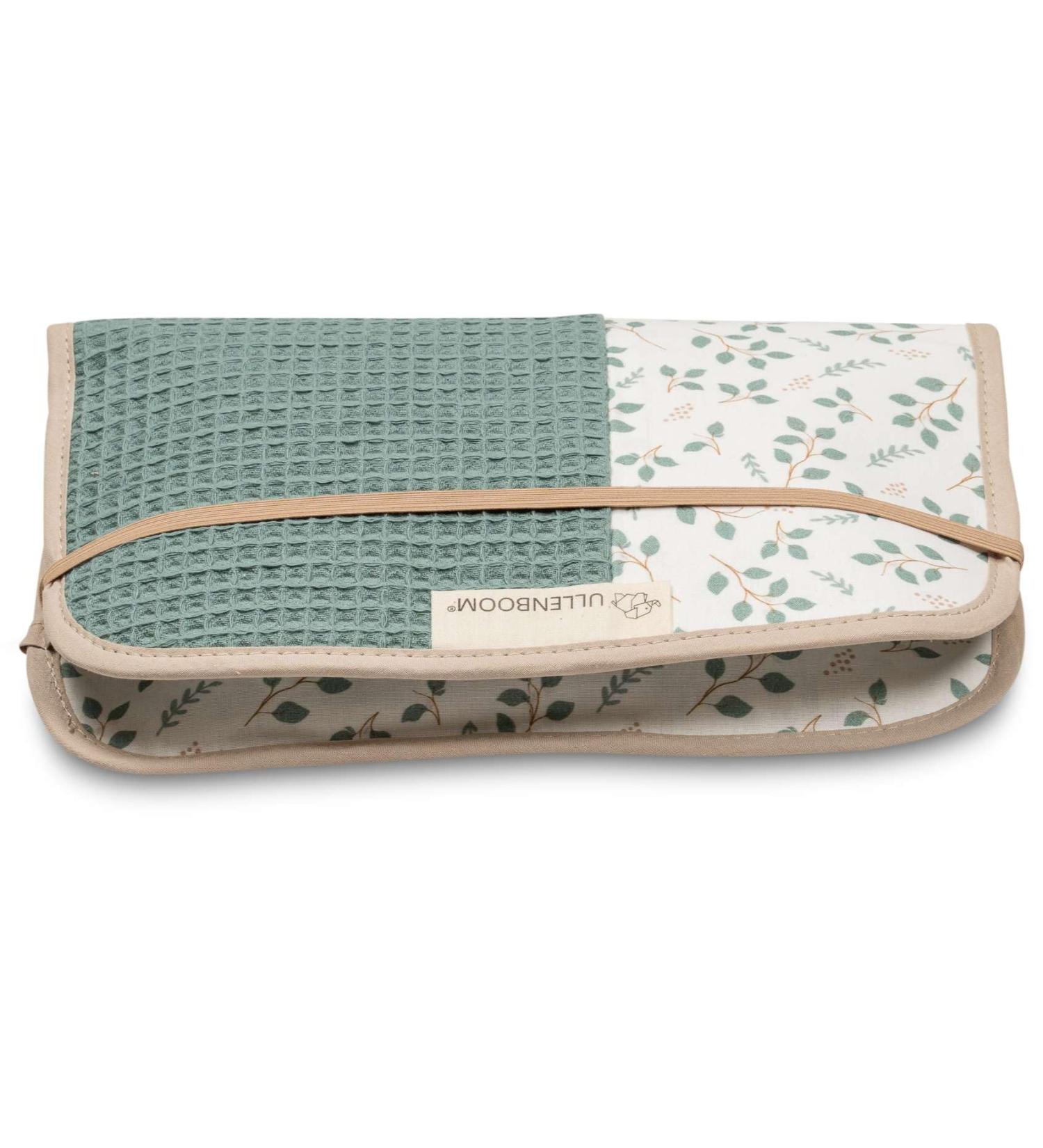 ULLENBOOM Floral Green Diaper Pocket - Travel-Friendly Diaper Bag for Up to 3 Diapers & Accessories Made in EU - Lightweight Wrap Organizer 18 x 27 cm - Buy Online on GoSupps.com
