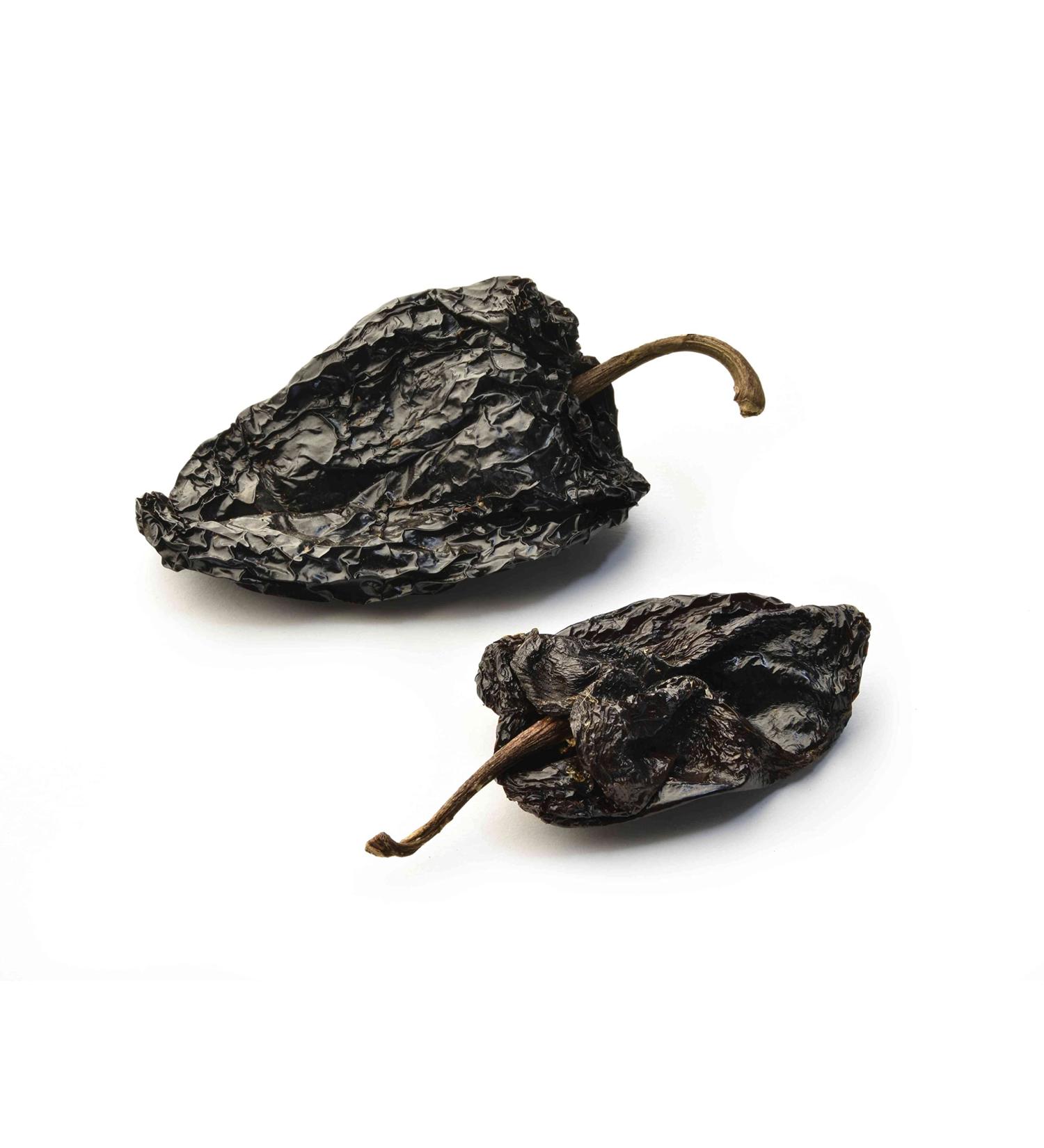 Chile Mulato Pepper (Chile Ancho) // Weights: 57 GR 170 GR 340 GR 510 GR 822 GR (822 GR) - Buy Online on GoSupps.com