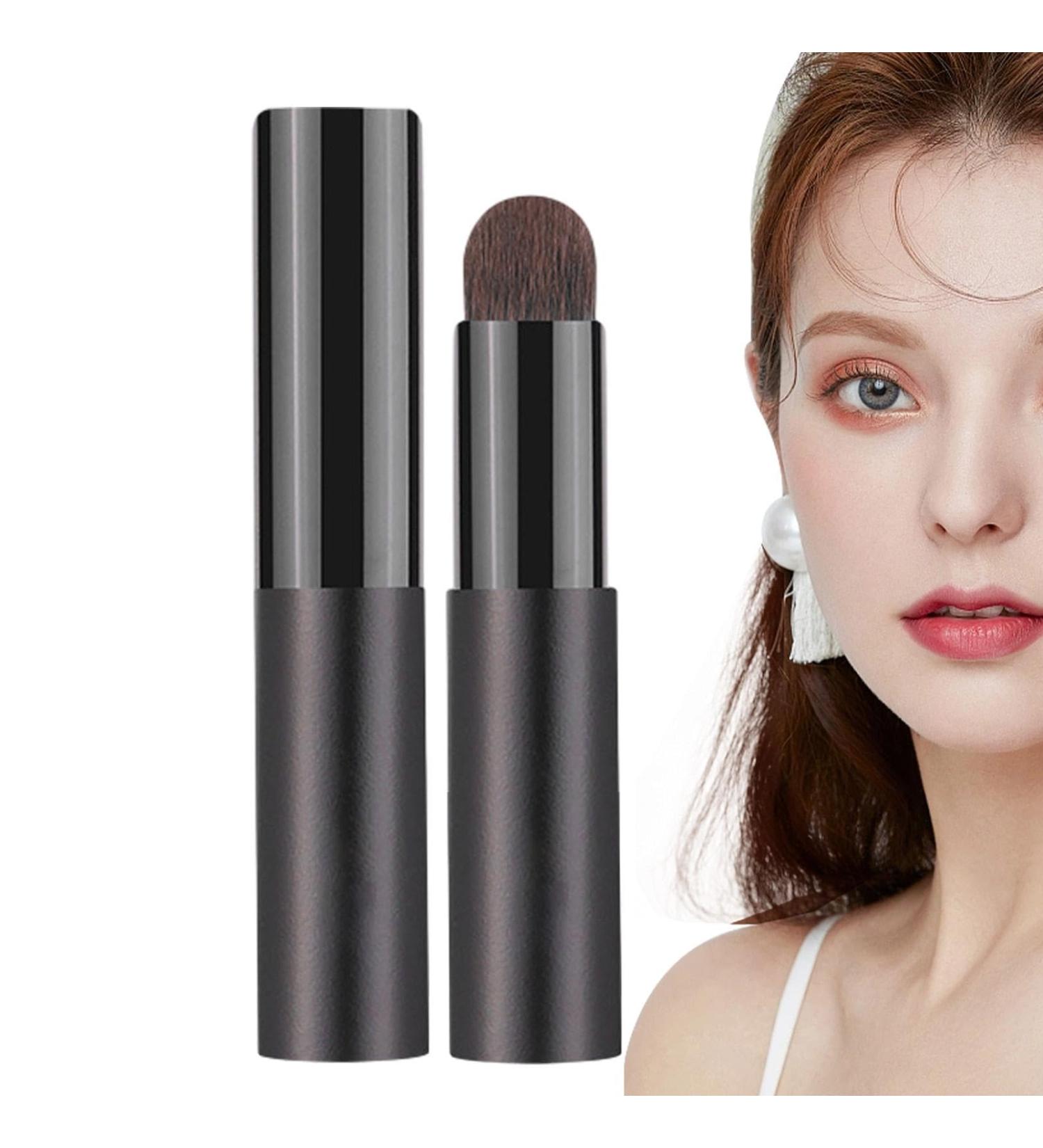 lyanny Lip Gloss Brush Professional Makeup Brush with Lid Makeup Applicator Lip Gloss Makeup Brush Small Brush for Lip Gloss Eyeshadow Lip Cream - Buy Online on GoSupps.com