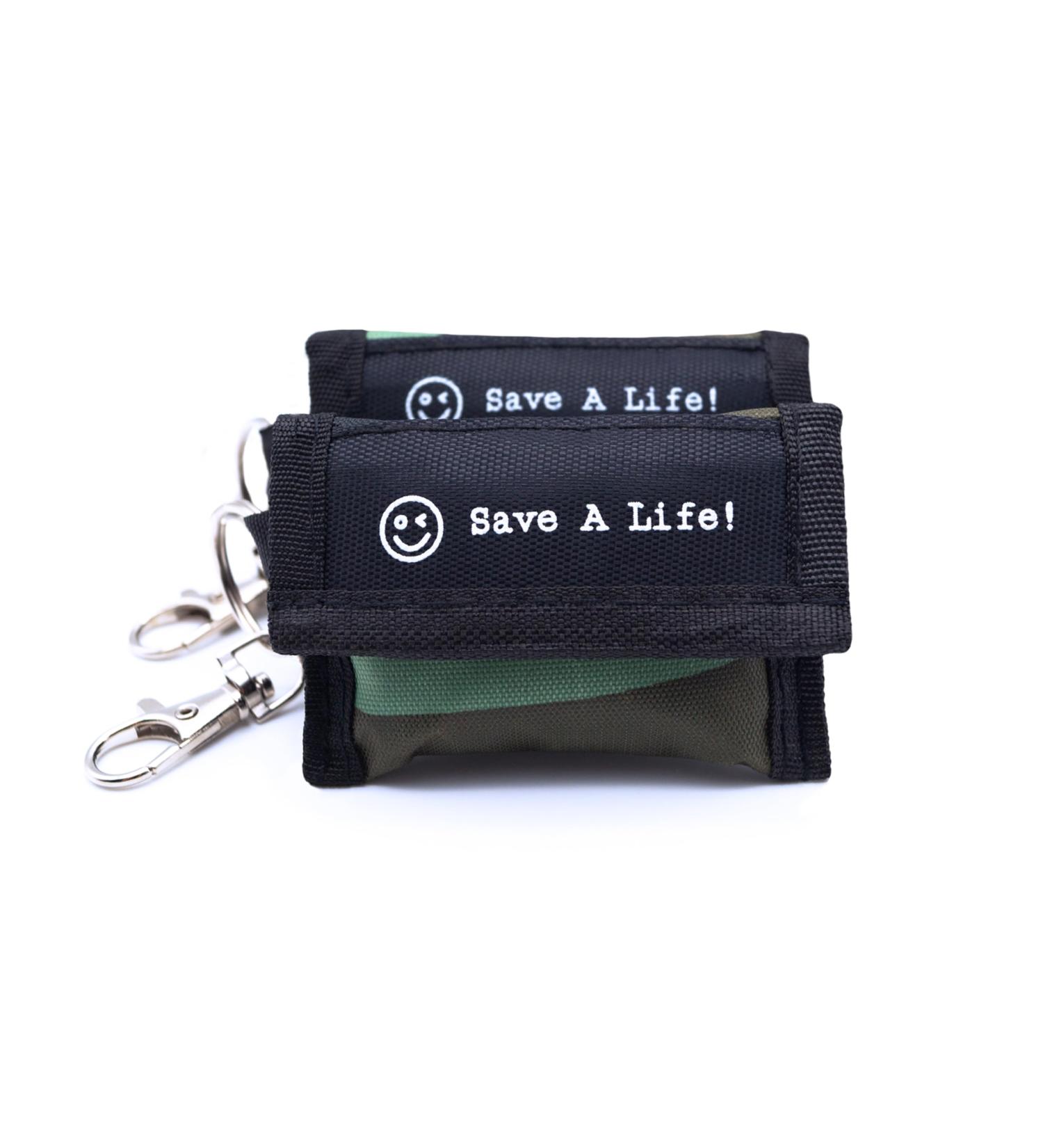 mantuuu CPR Ventilation Mask Set of 2 | Essential First Aid Kit with Disposable Gloves & Key Ring Carabiner - International Shipping Available - Buy Online on GoSupps.com