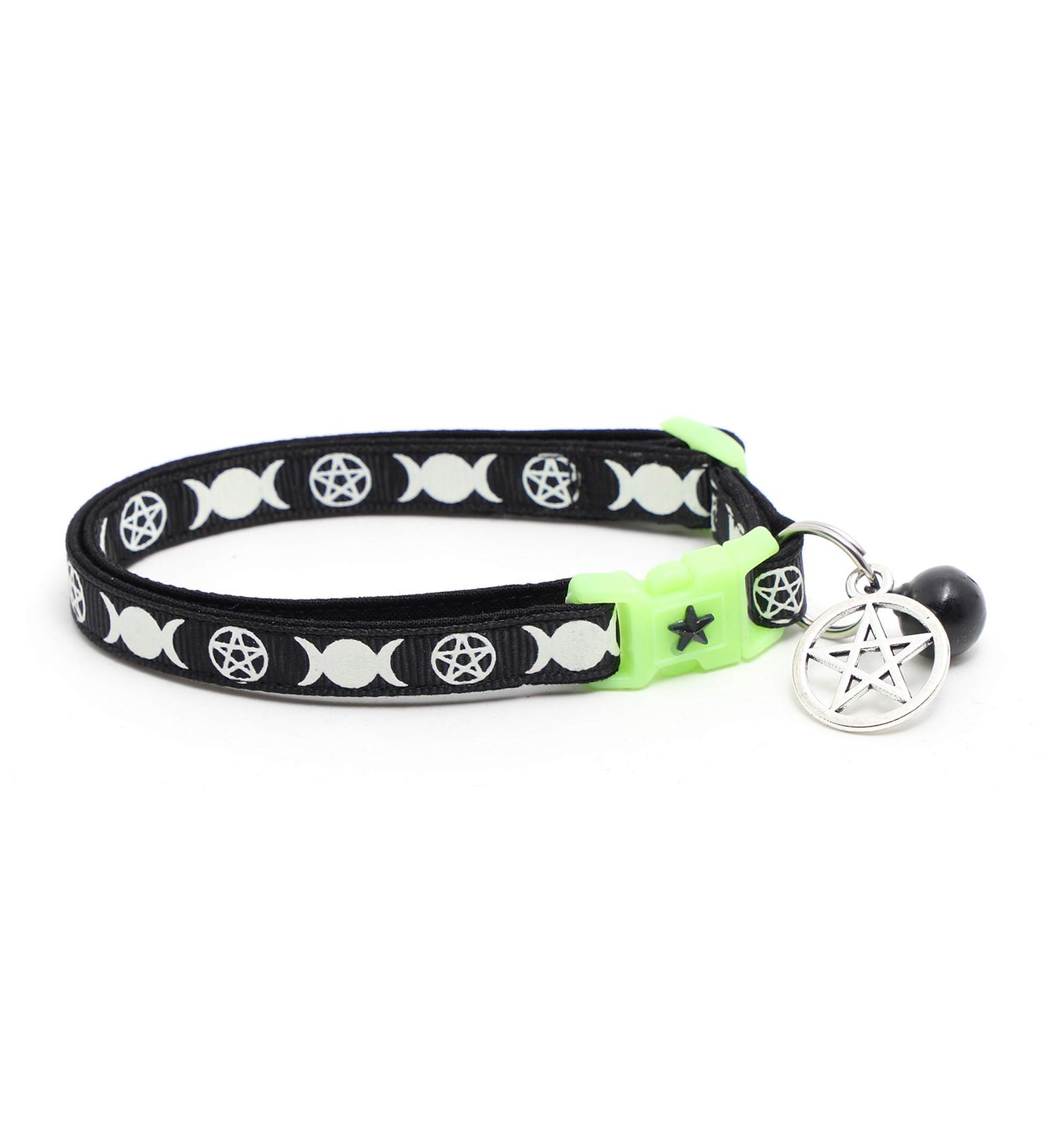 Wicca Cat Collar with Occult Charm & Bell | Witchs Familiar Cat Collar | Witch Kitten Collar Charms | Glow in The Dark | Safety Breakaway Collar Large(10lbs & Up) Black