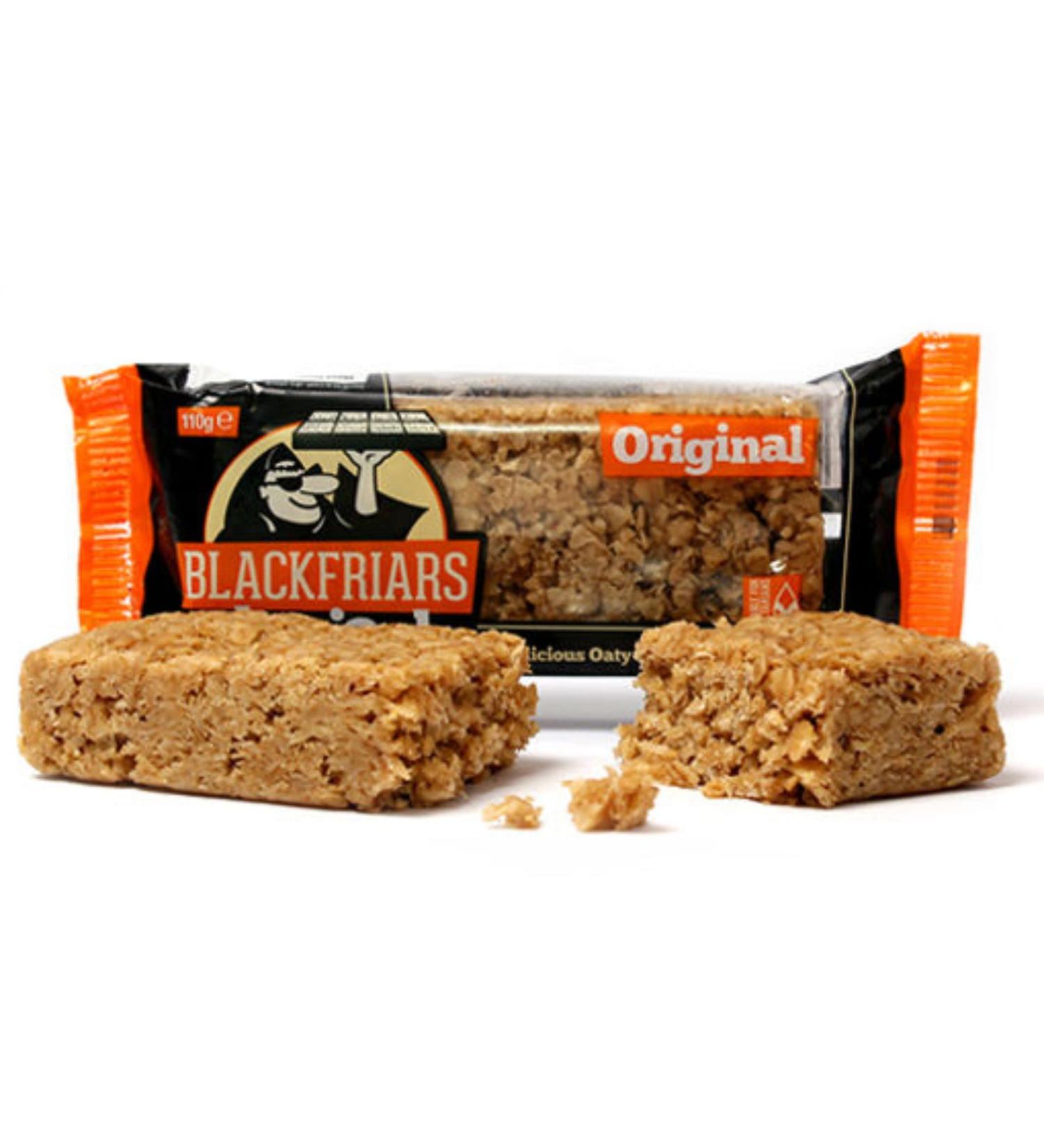 Original Flapjack (25x110g) Oaty Flapjack Slices with syrup and sugar.
