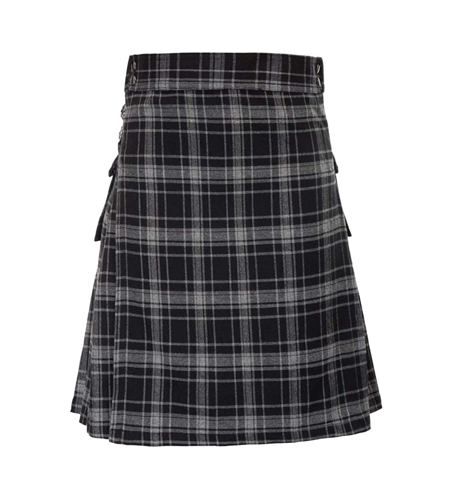 Men's 5XL Scottish Kilt Skirt - Traditional Checkered Pleated Plus Size Retro Style Clubwear - Buy Online on GoSupps.com
