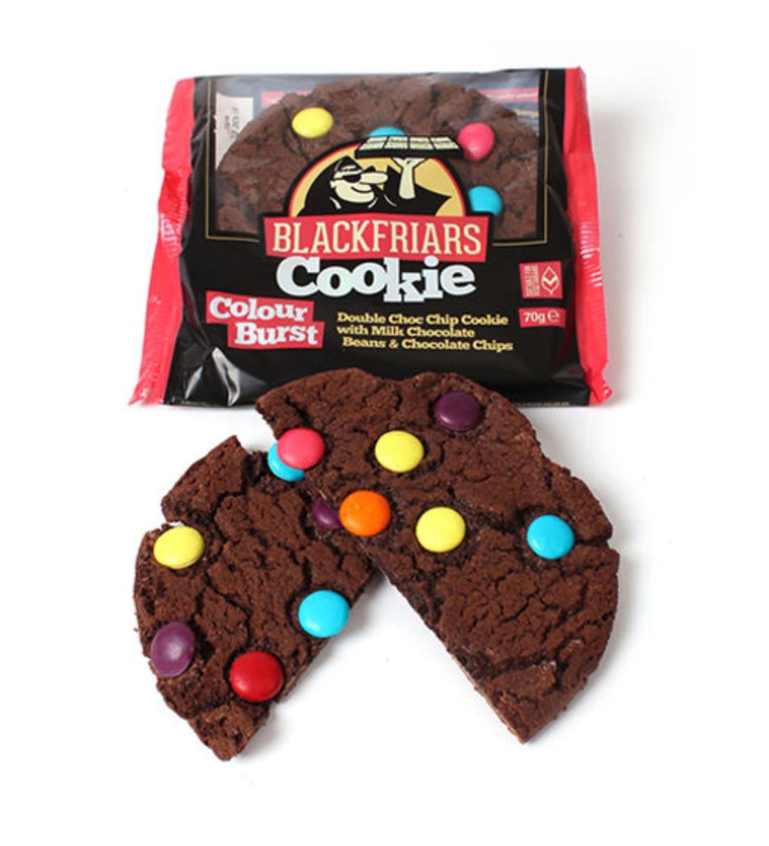 Colour Burst Cookies (16x60g) Chocolate cookies with colourful milk chocolate