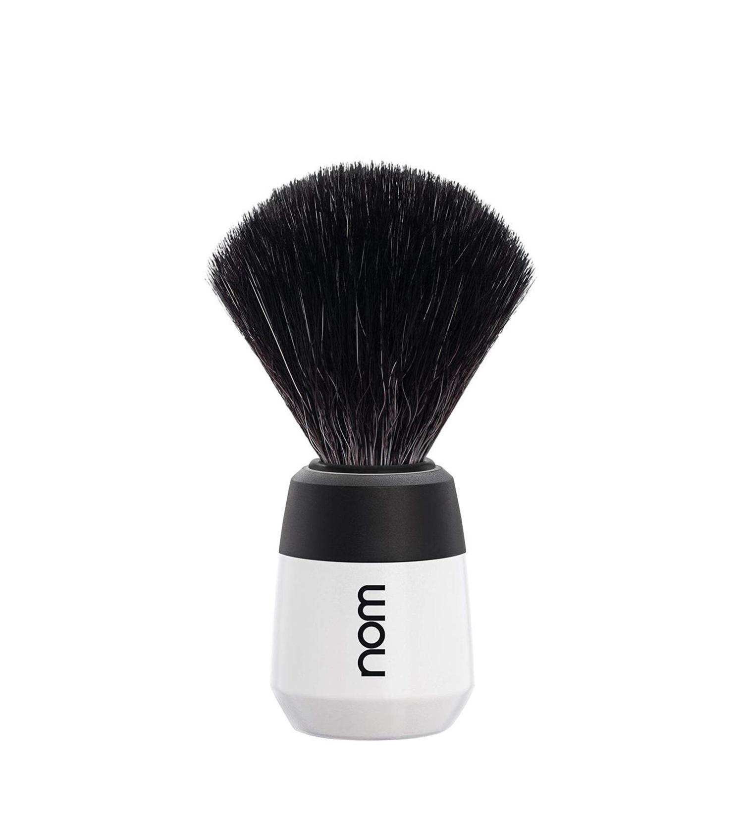 nom max razor brush vegan black