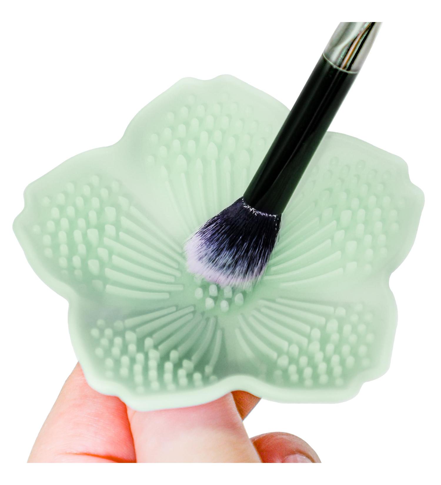 Silicone Make-Up Brush Cleaning Mat | Portable & Eco-Friendly Pad for Quick Brush Cleaning - Buy Online on GoSupps.com