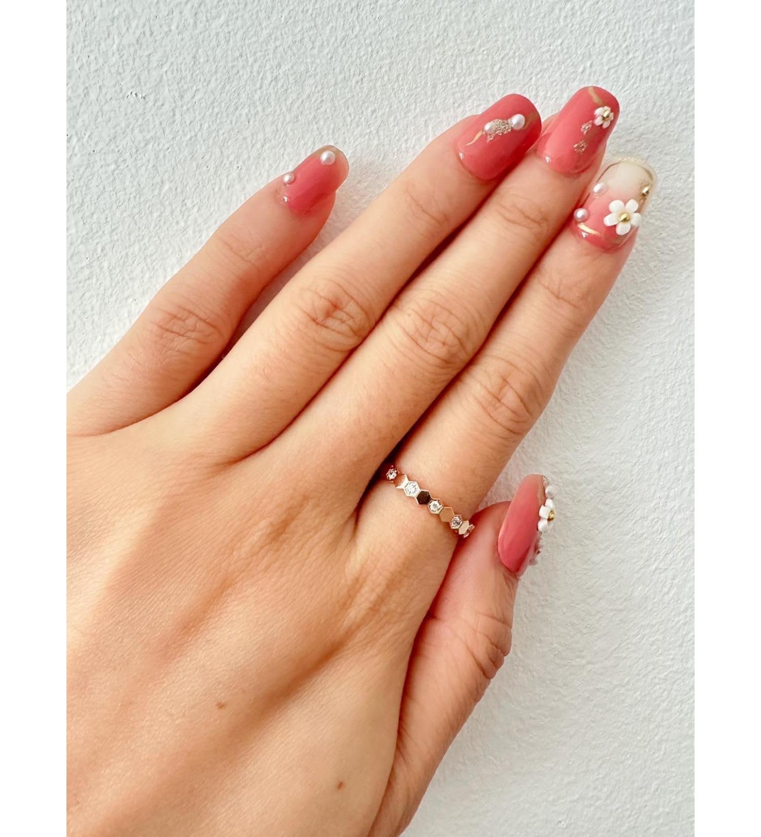 Short Squoval Pearl Shine Pink White Daisy Flower Fake Press On Nail Set - Buy Online on GoSupps.com