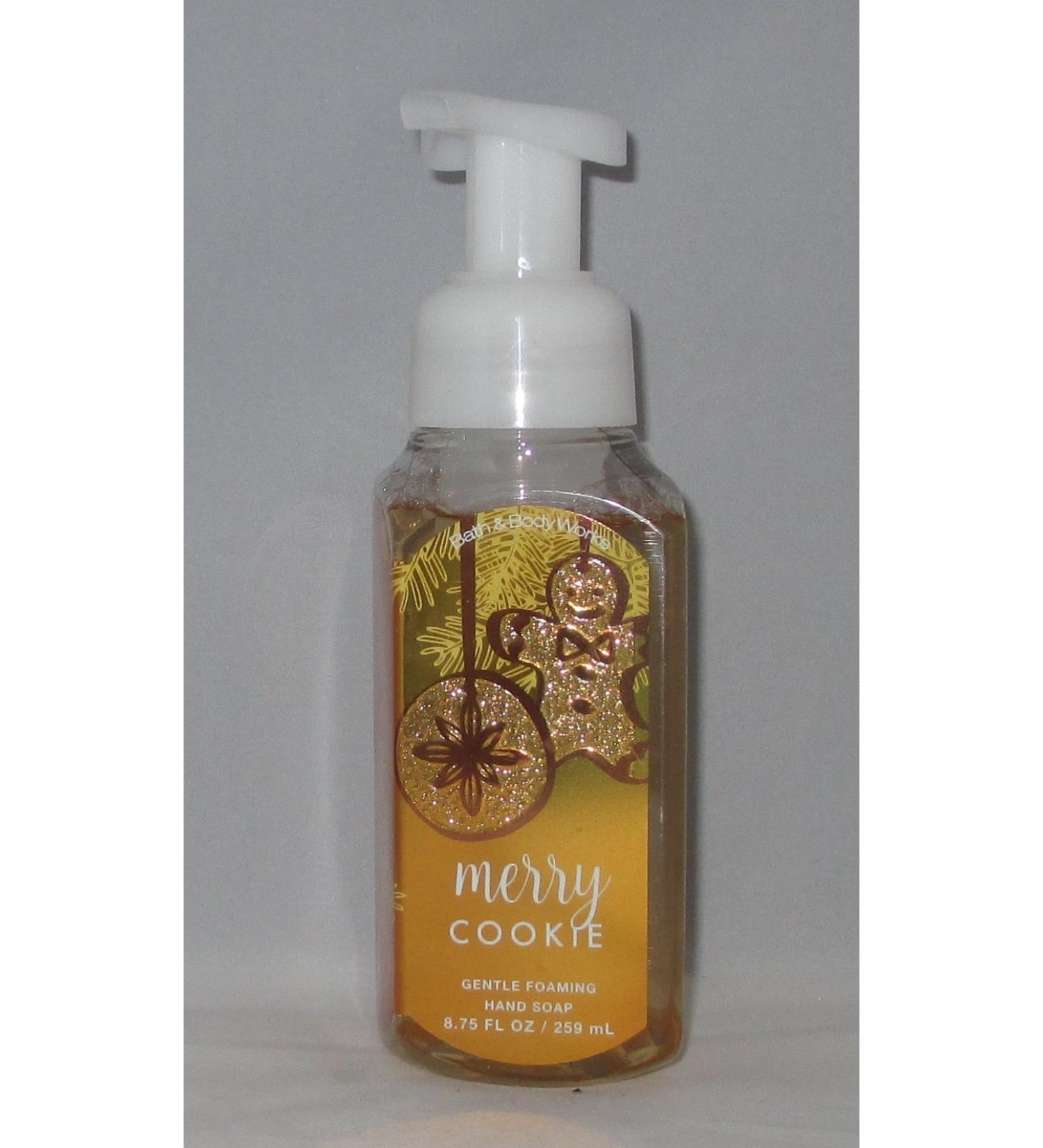 Bath & Body Works Gentle Foaming Hand Soap Merry Cookie