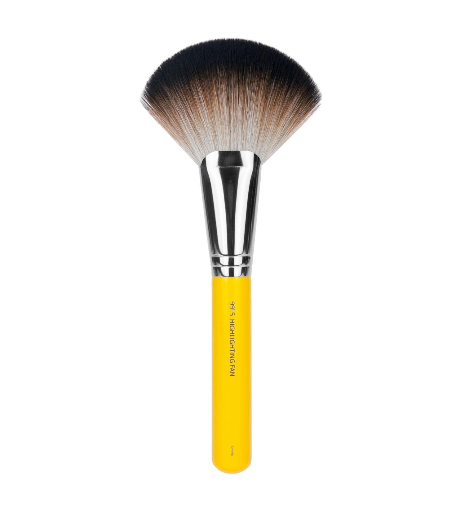 Bdellium Tools Professional Makeup Brush 991.5 - Studio Series Highlighting Fan with Soft Synthetic Fibers - Perfect for Cheekbones - Yellow 1pc - International Shipping Available - Buy Online on GoSupps.com