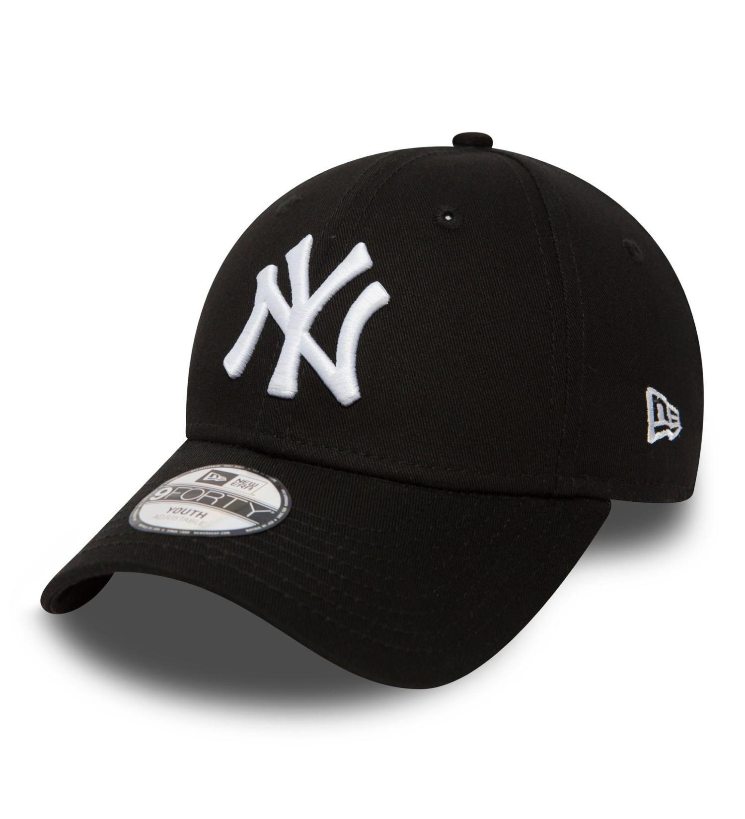 New Era 9Forty Adjustable Kids Cap - White/Black New York Yankees for Ages 6-12 | Shop Internationally - Buy Online on GoSupps.com