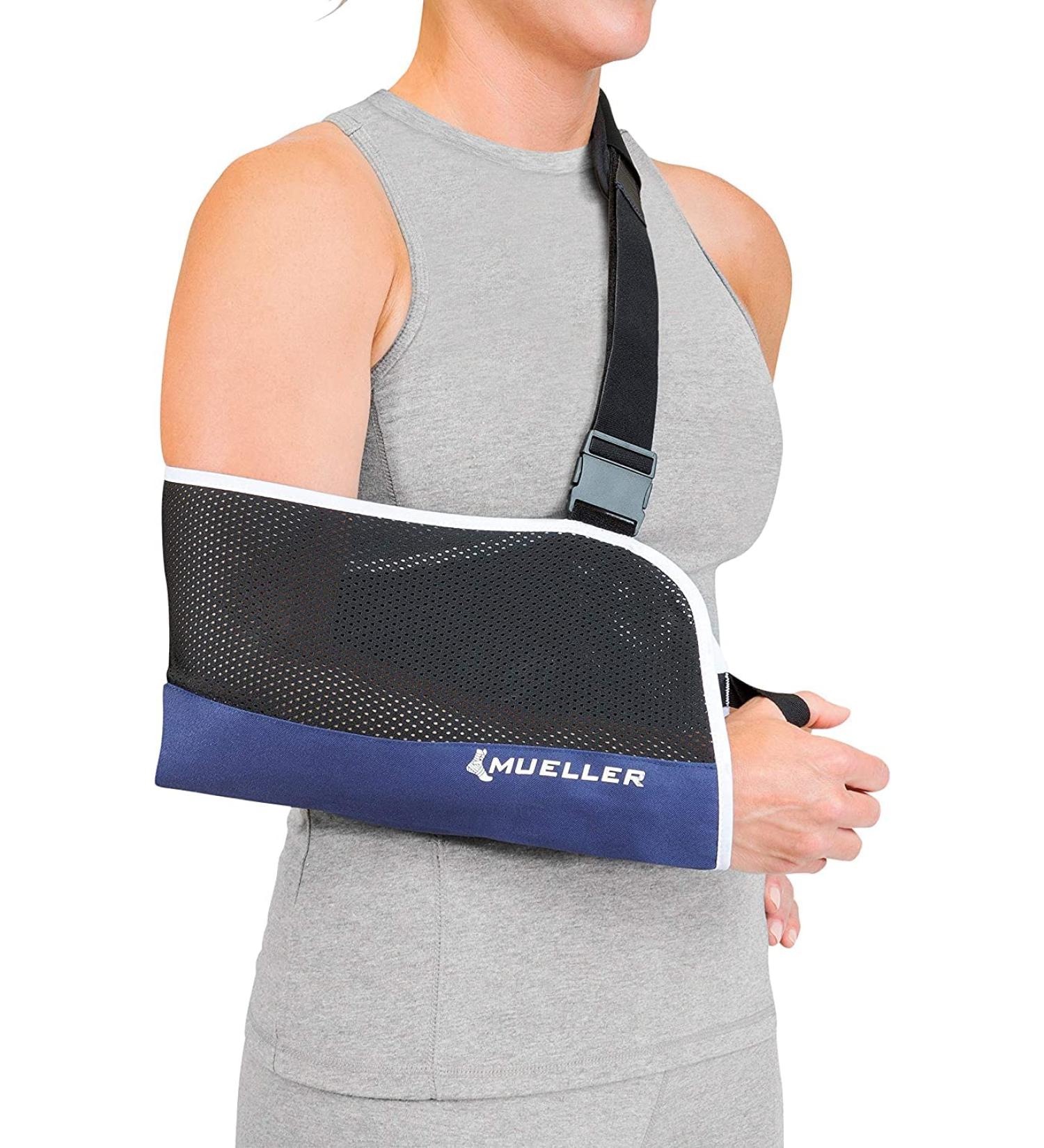 Mueller Adjustable Arm Sling - OSFM Sport Care in Blue | International Shipping Available - Buy Online on GoSupps.com