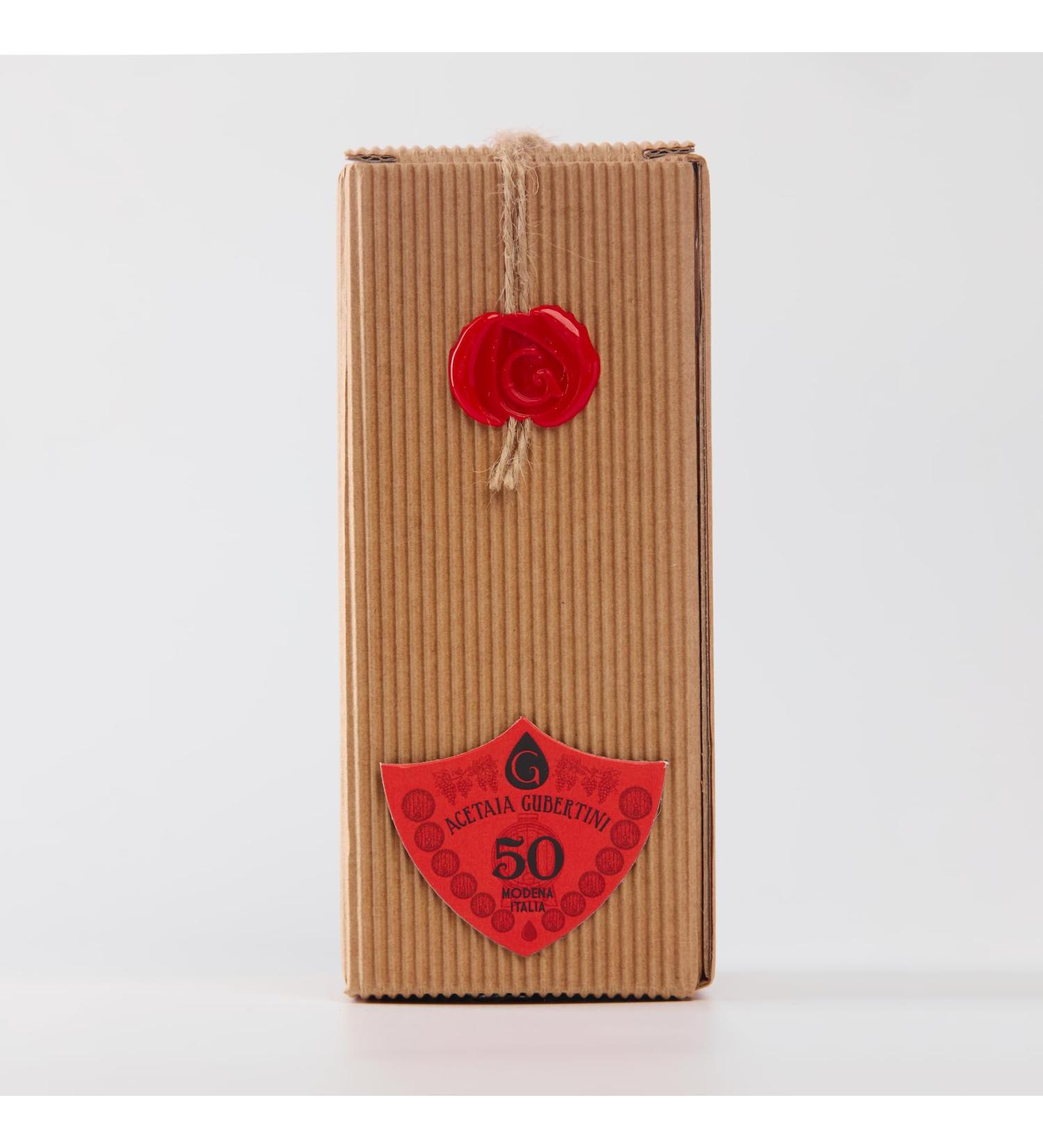 Acetaia Gubertini Balsamic vinegar 50 years old large reserve of founder balsamic herbs from grape must aged in wooden barrels 100 ml50 ml 100 ml standard