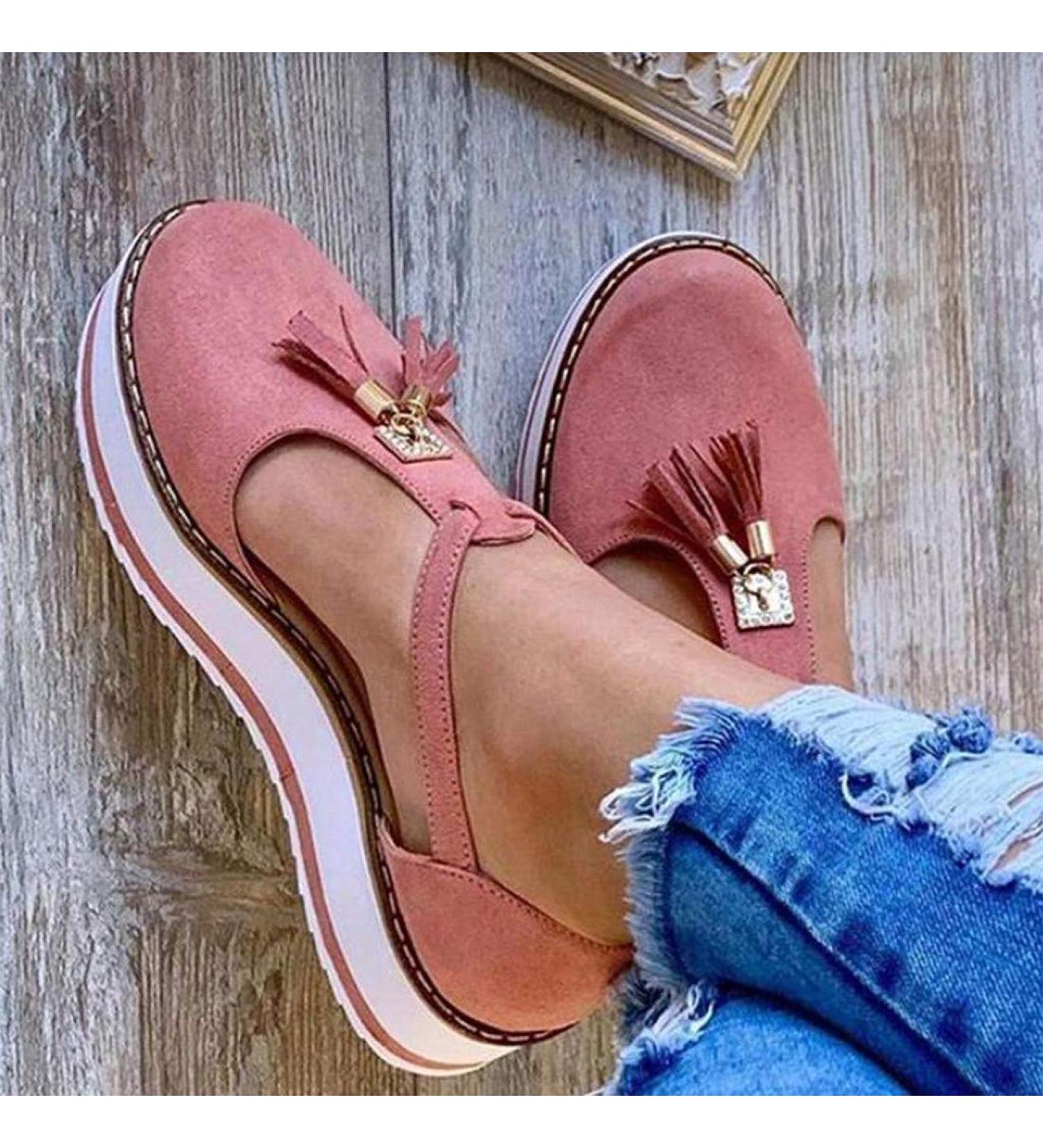 Trendy Women's Summer Sandals - Buckle Strap Flat Plateau Vintage Style - Available in EU Size 39 | Casual Outdoor Footwear - Buy Online on GoSupps.com